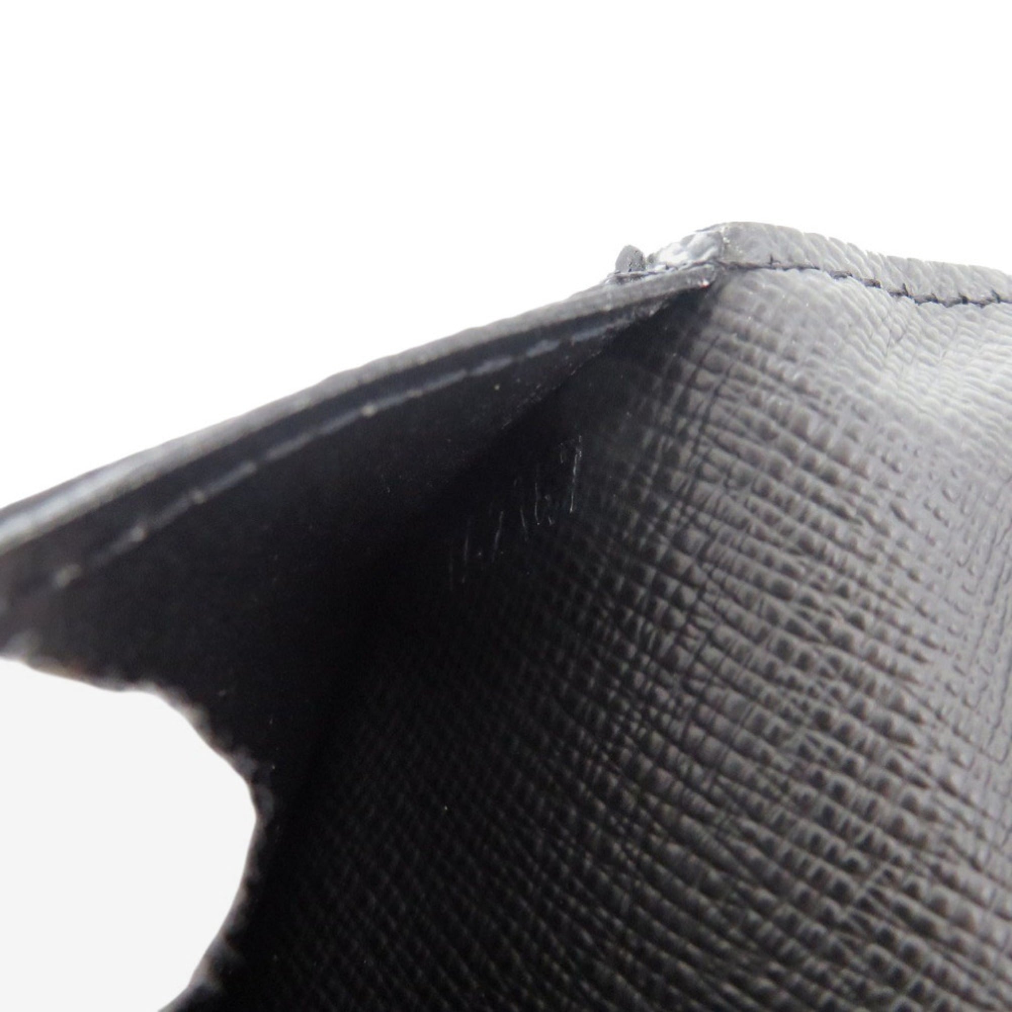 Louis Vuitton Black Noir Taiga Leather Leather Long Wallet
