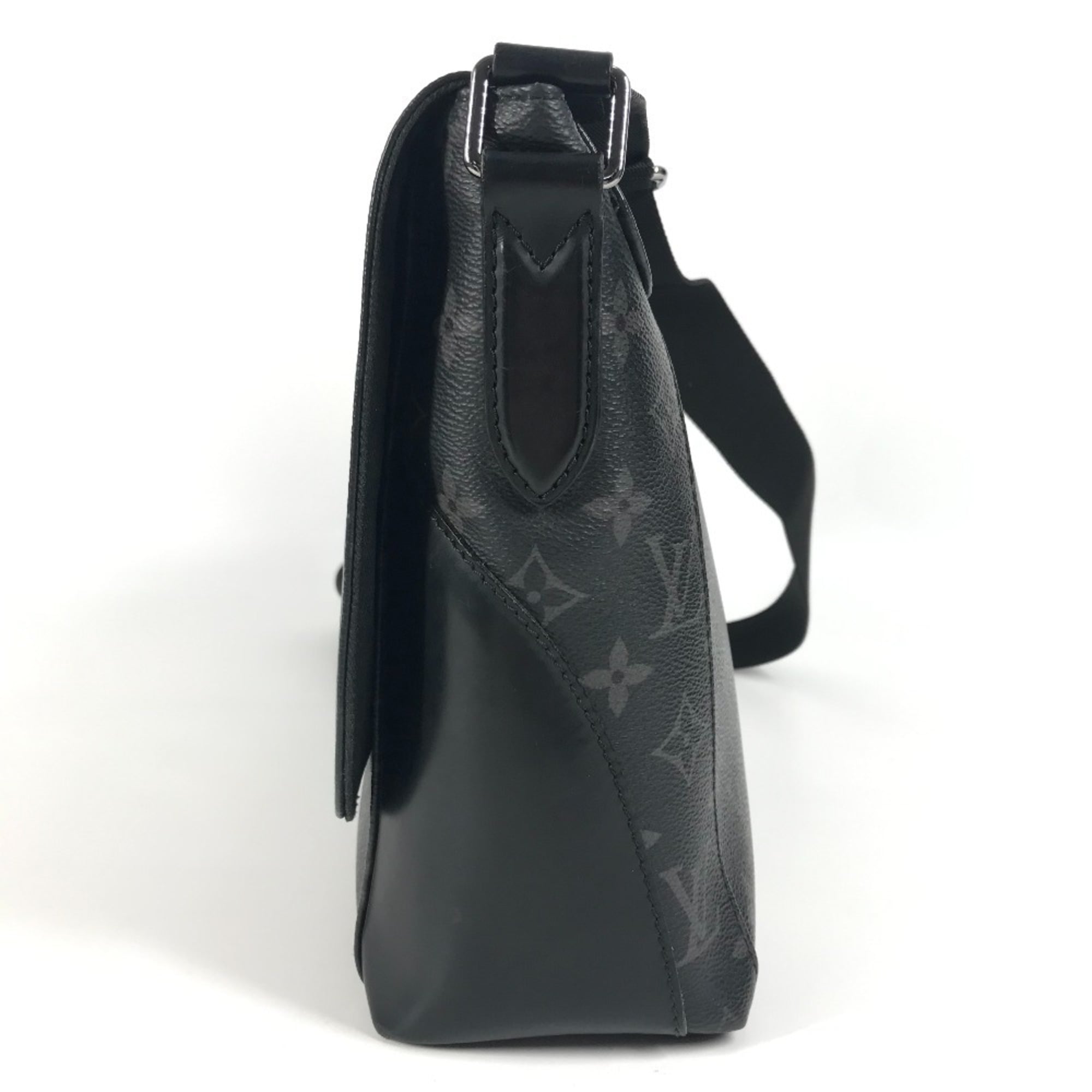 Louis Vuitton Black Monogram Eclipse Monogram Eclipse Messenger Bag Shoulder Bag