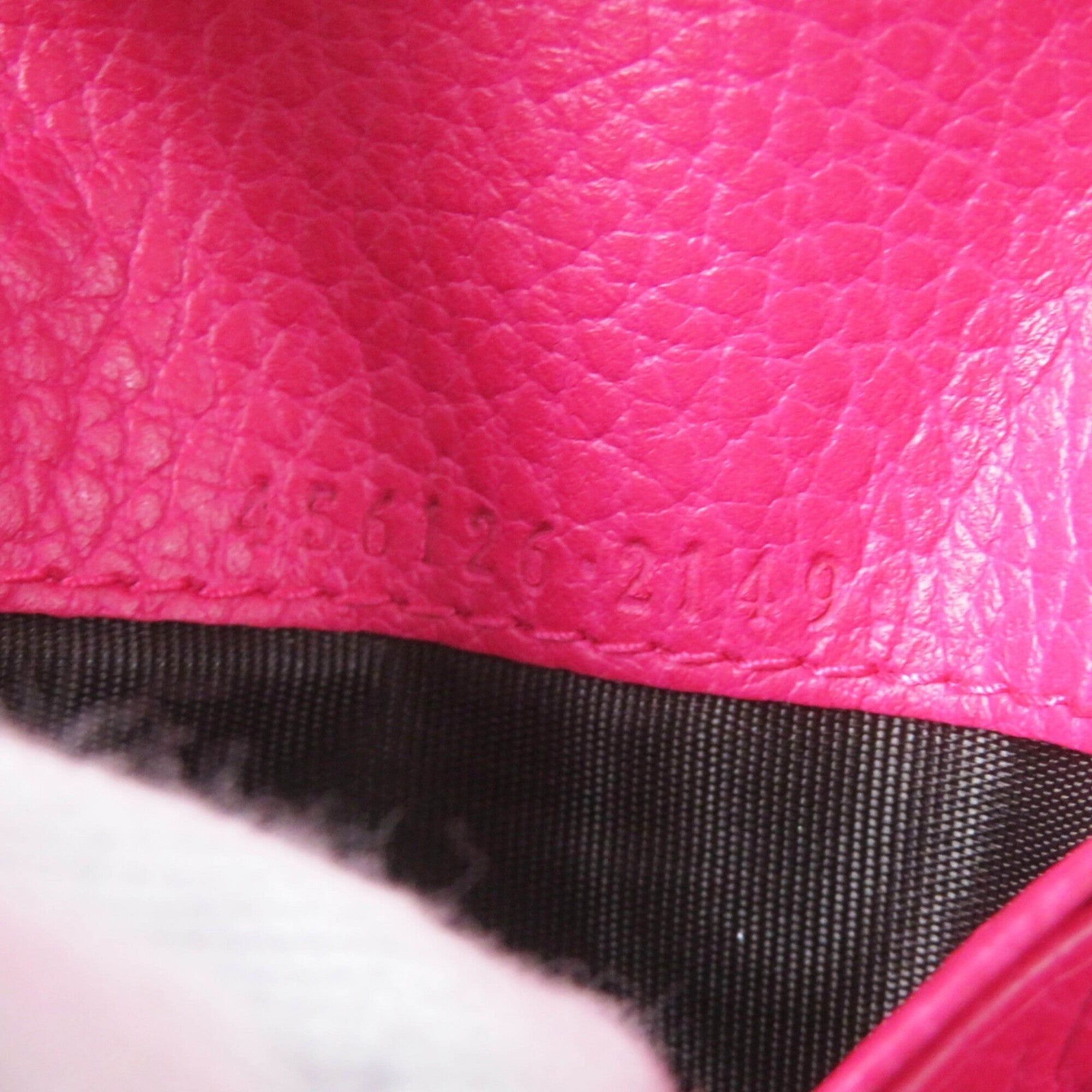 Gucci Pink Leather Wallet (Bi-Fold) (Pre-Owned)