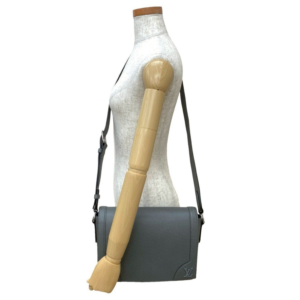 Louis Vuitton Gray Leather Shoulder Bag
