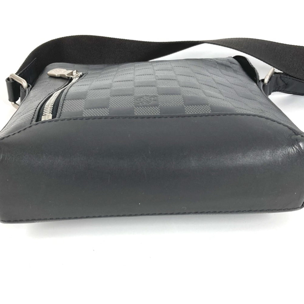 Louis Vuitton Black Damier Infini Leather Pochette Shoulder Bag