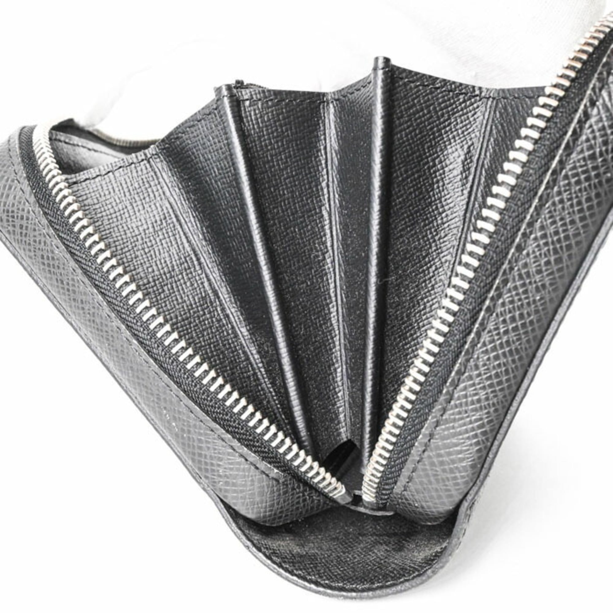 Louis Vuitton Black Monogram Eclipse Taiga Leather Long Wallet