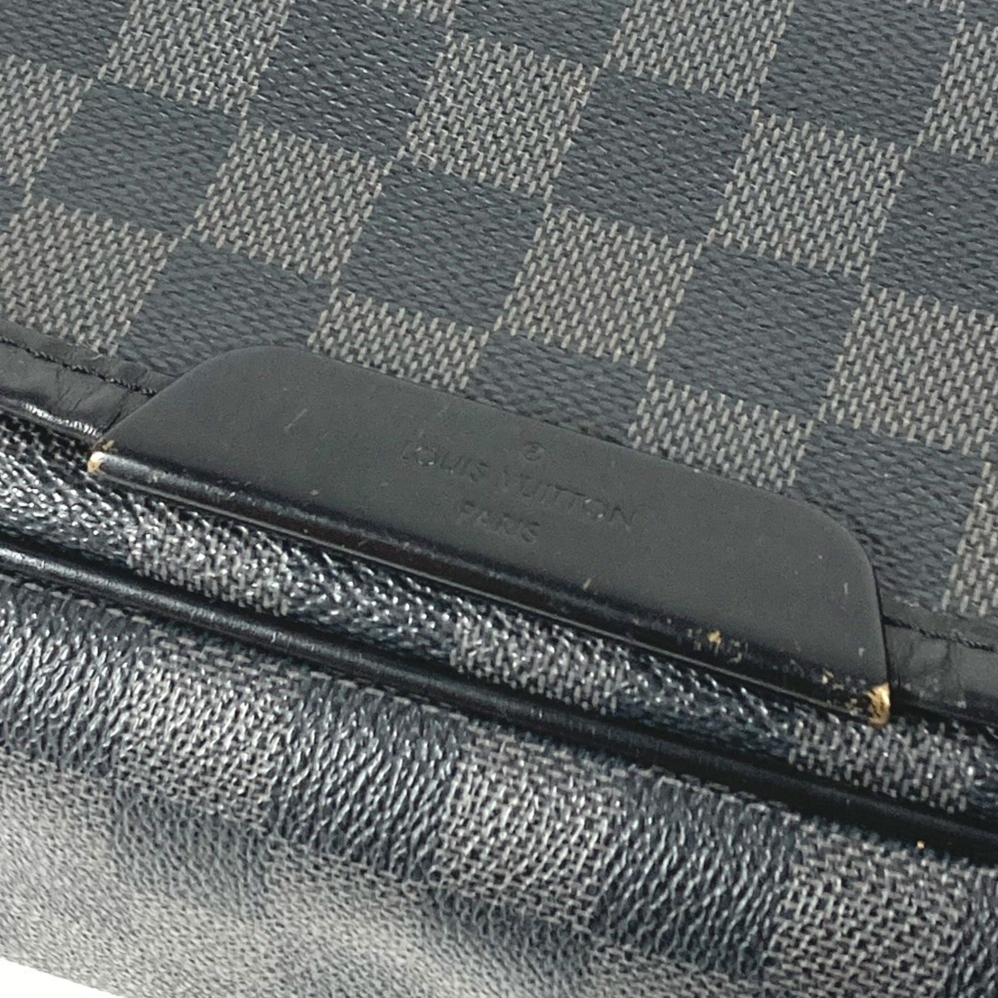 Louis Vuitton Black Damier Graphite Messenger Bag Shoulder Bag