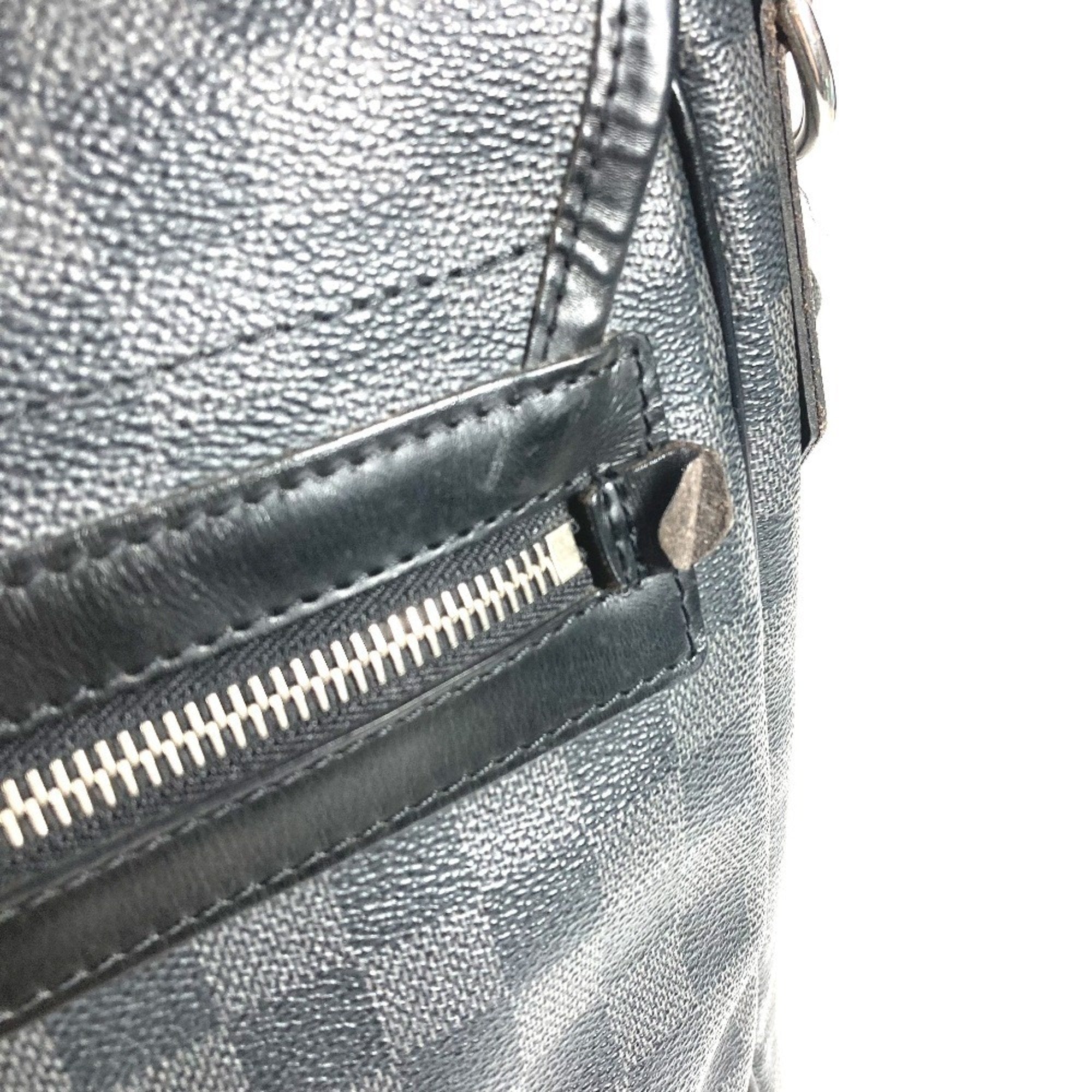 Louis Vuitton Black Damier Graphite Messenger Bag Shoulder Bag
