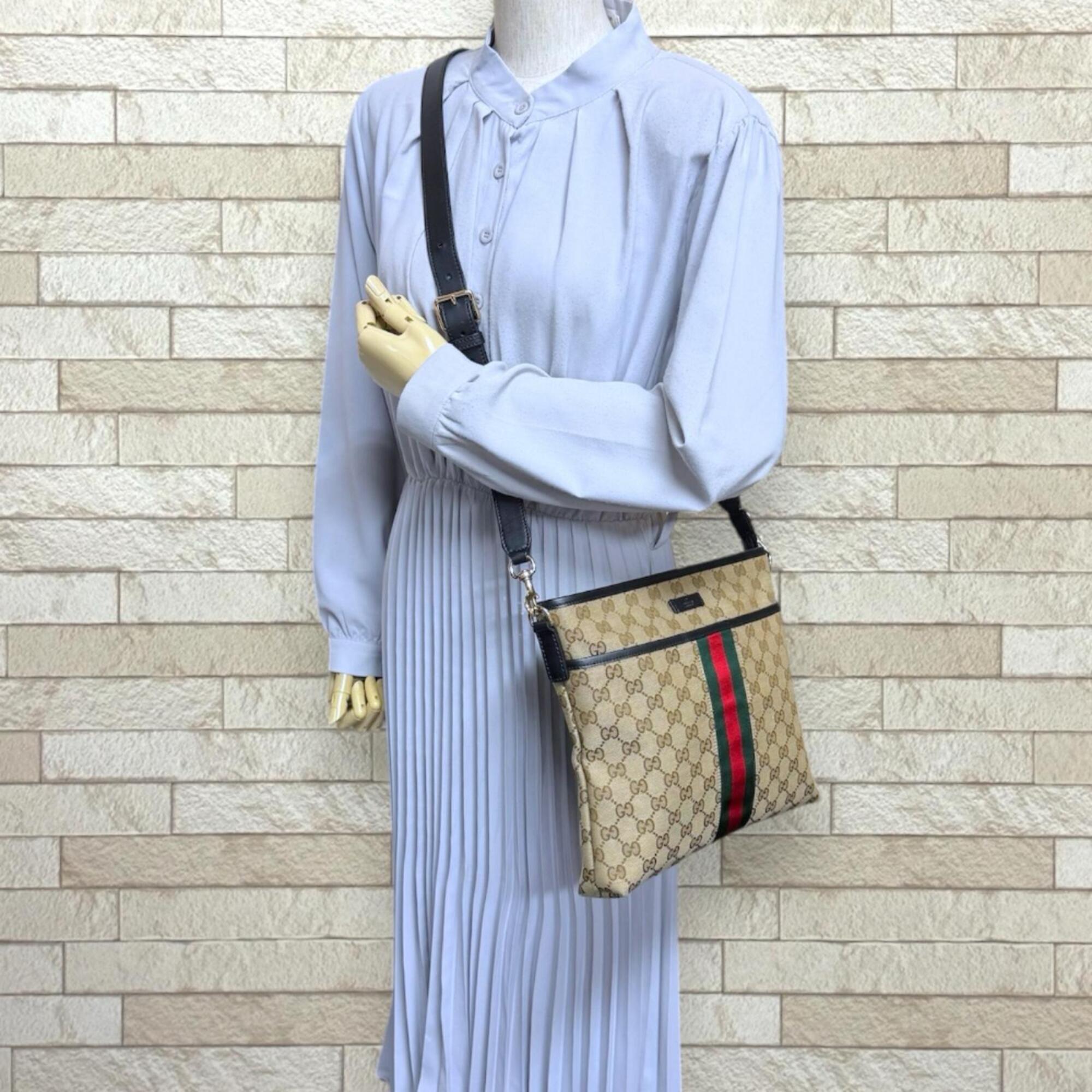 Gucci Black Brown Gg Canvas Leather Shoulder Bag (Pre-Owned)