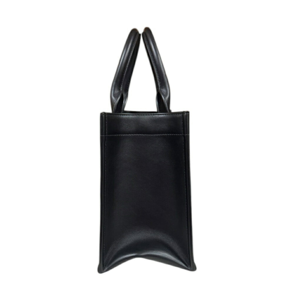 Christian Dior Black Leather Shoulder Bag (Pre-Owned)