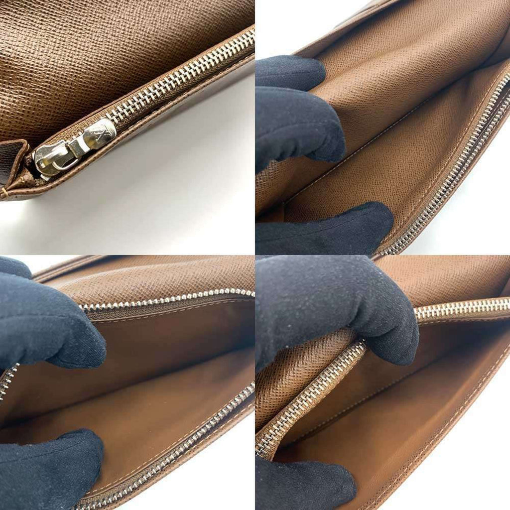 Louis Vuitton Taiga Brown Taiga Leather Wallet