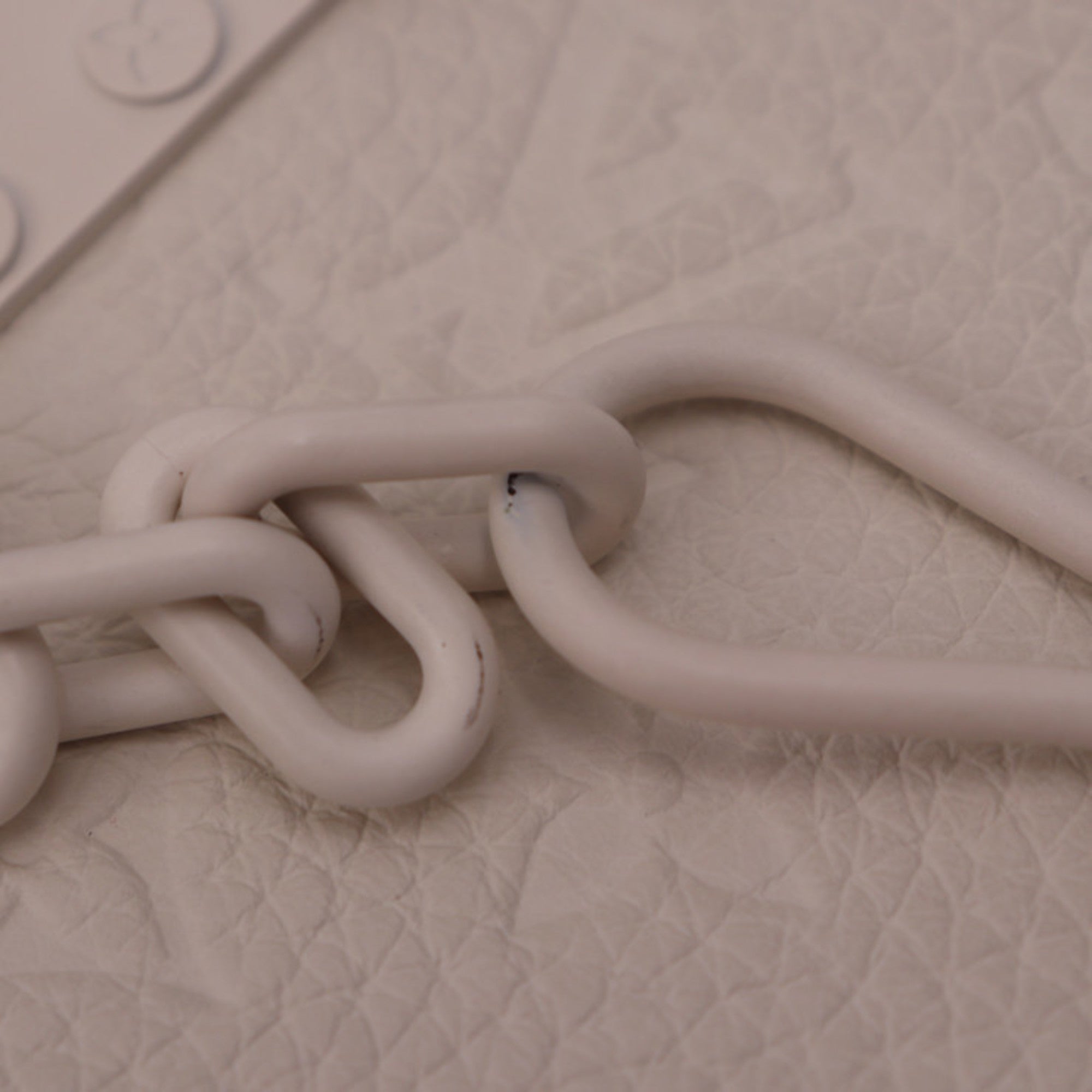 Louis Vuitton White Leather Handbag Shoulder Bag Tote Bag