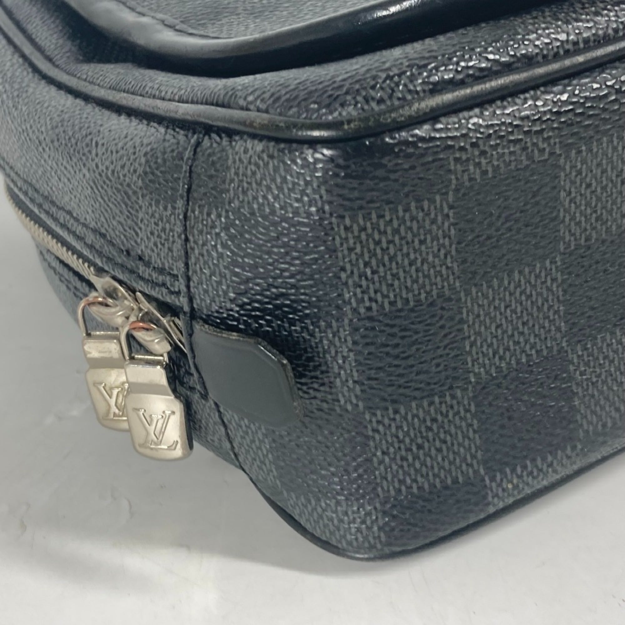 Louis Vuitton Damier Graphite Black Damier Graphite Pouch