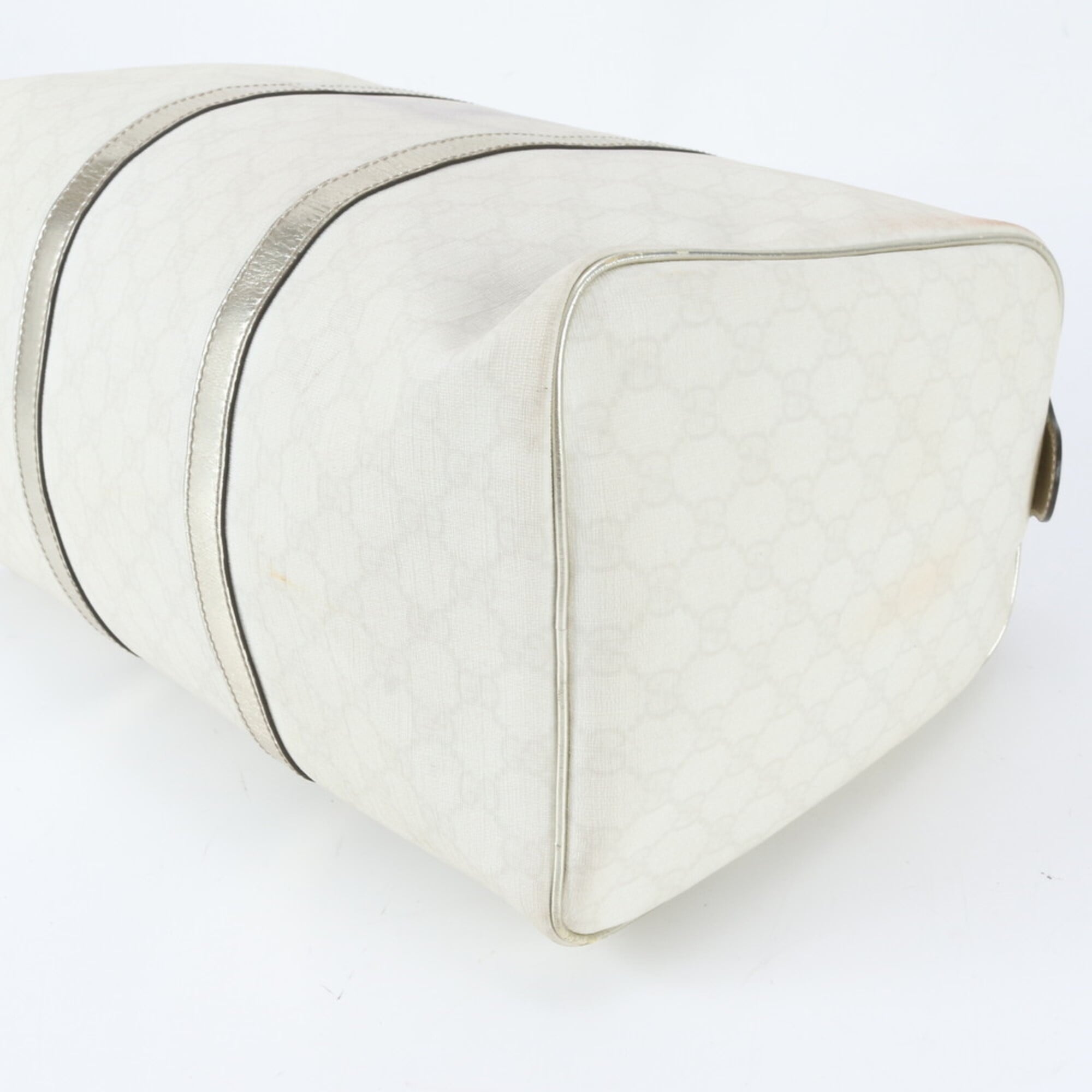 Gucci Gold White Gg Supreme Handbag (Pre-Owned)