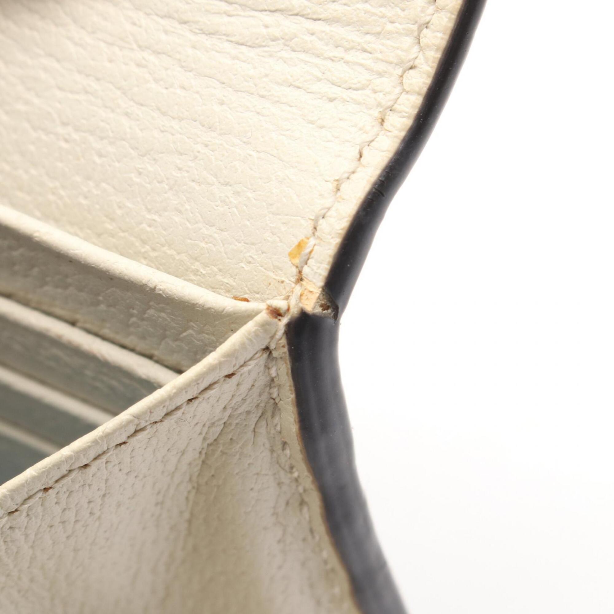 Gucci Gold Ivory Leather Long Wallet (Bi-Fold) (Pre-Owned)