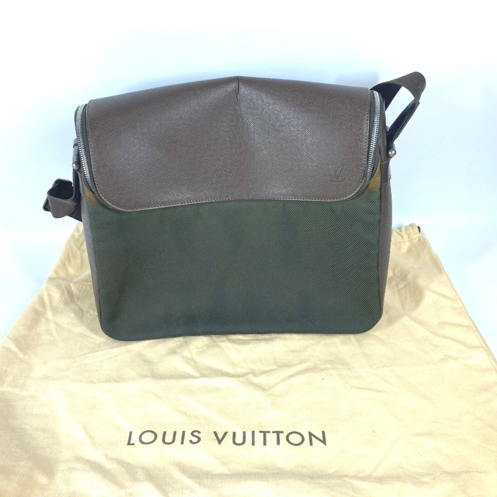 Louis Vuitton Brown Taiga Leather Nylon Messenger Bag Shoulder Bag