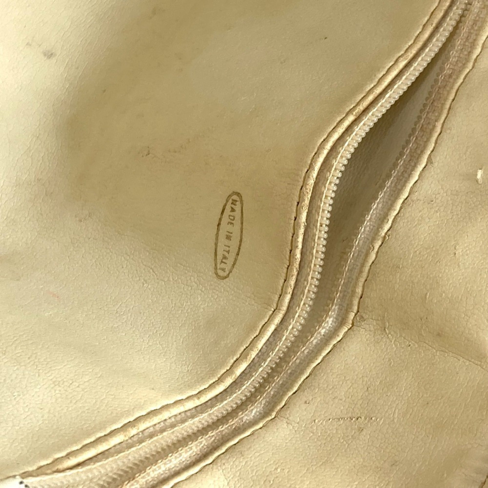 Chanel White Leather Shoulder Bag