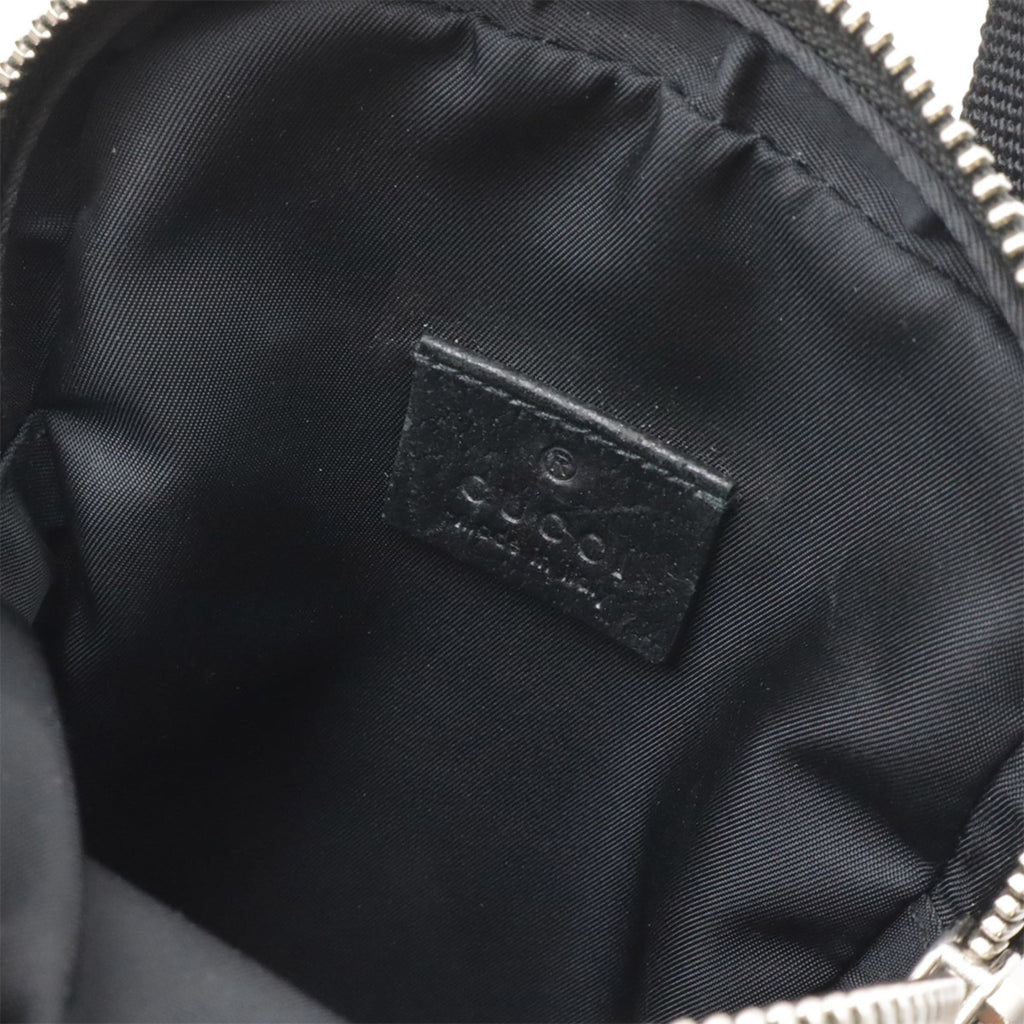 Gucci Black Nylon Canvas Leather Pochette Shoulder Bag (Pre-Owned)