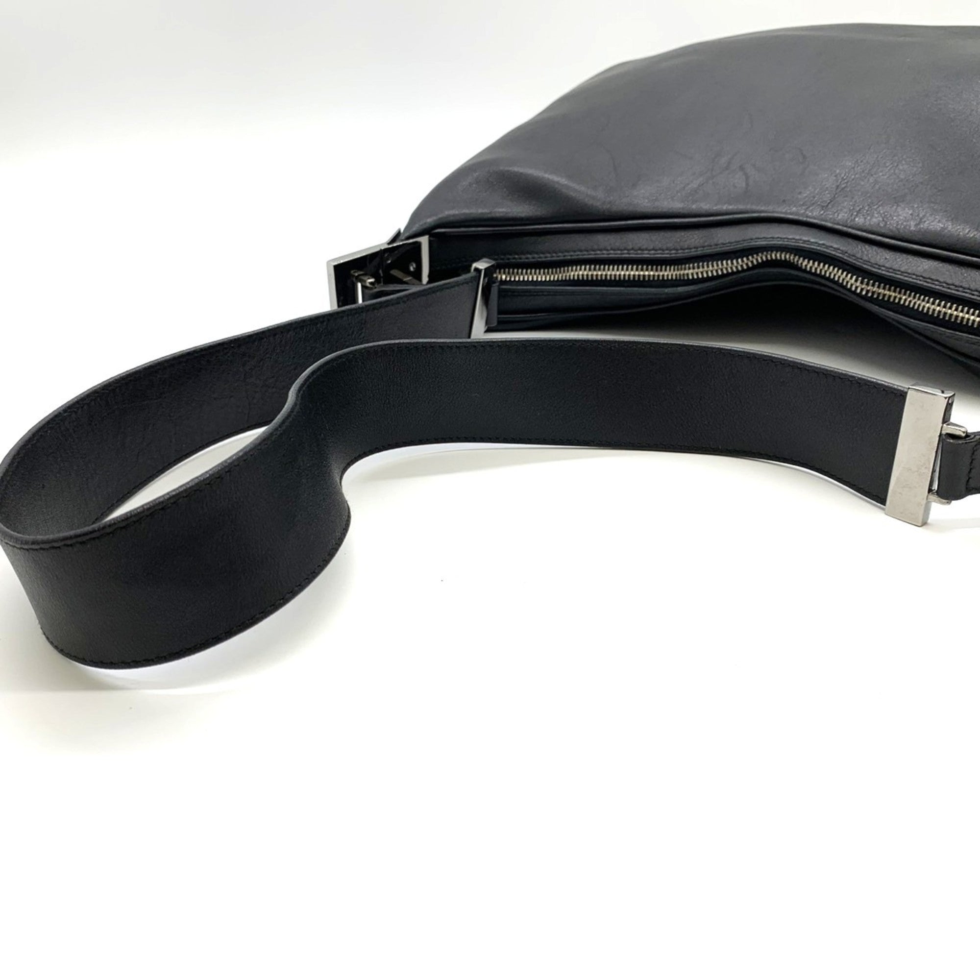 Gucci Black Leather Shoulder Bag (Pre-Owned)