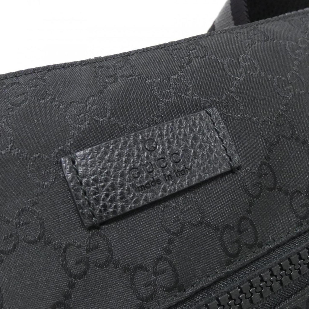 Gucci Black Nylon Shoulder Bag (Pre-Owned)