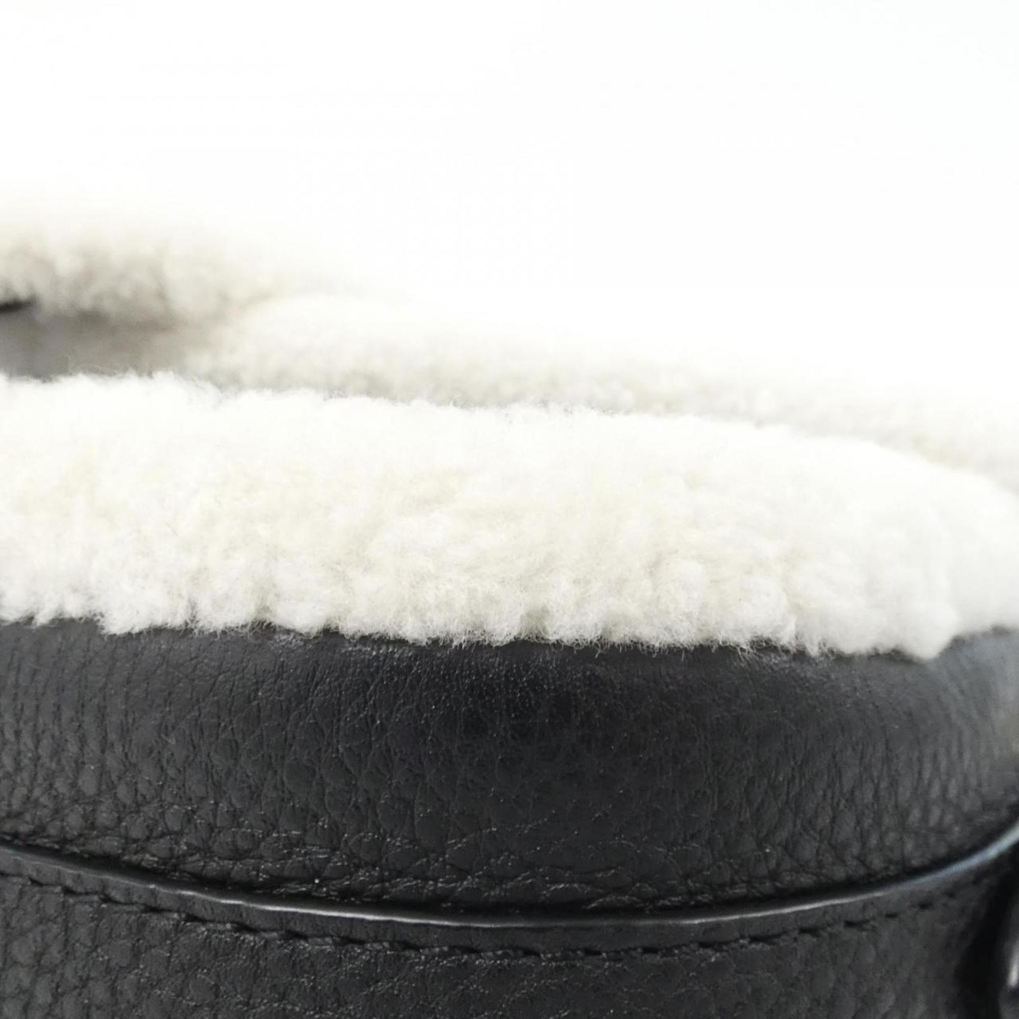 Louis Vuitton Black Leather Shoulder Bag