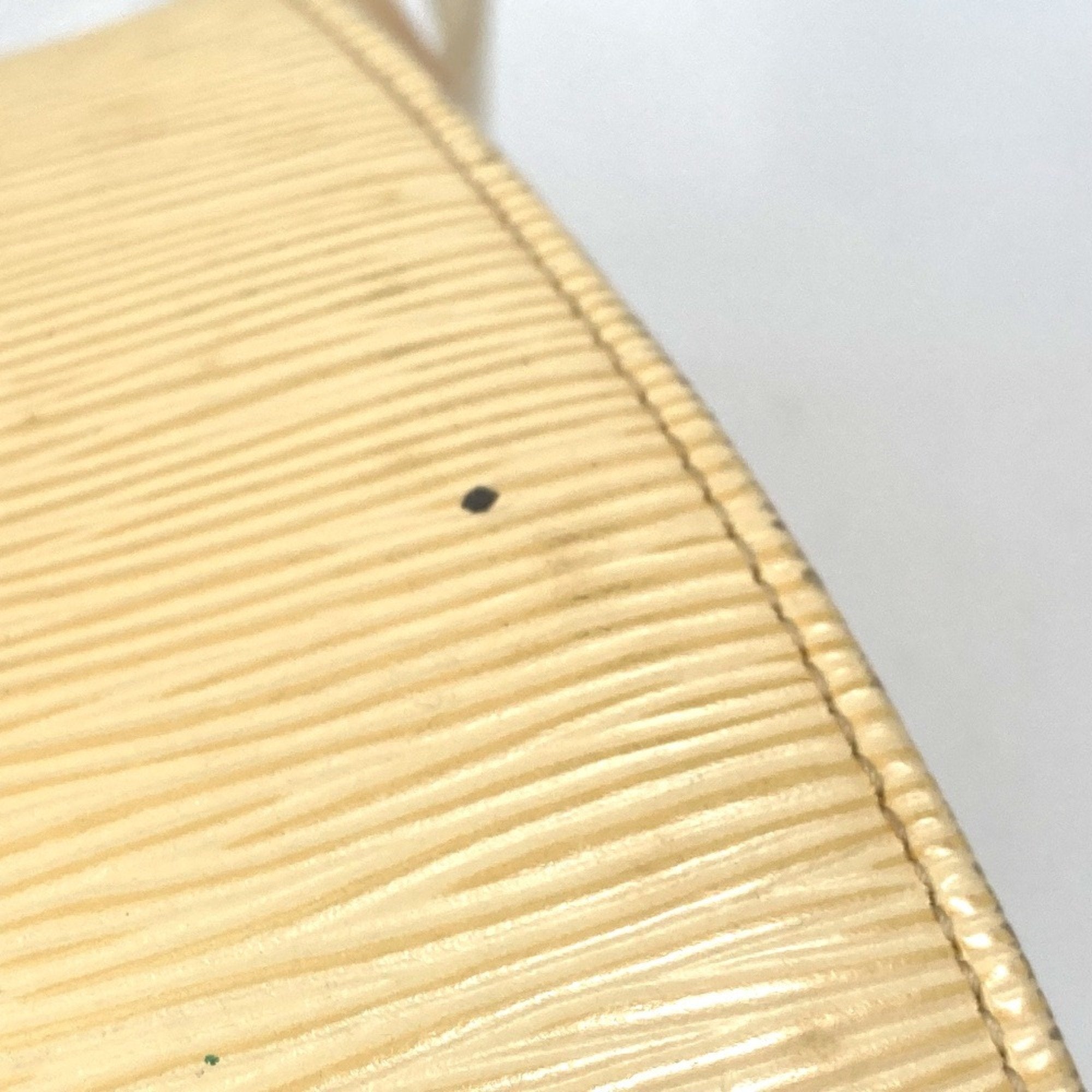 Louis Vuitton Epi Vanilla Yellow Epi Leather Shoulder Bag