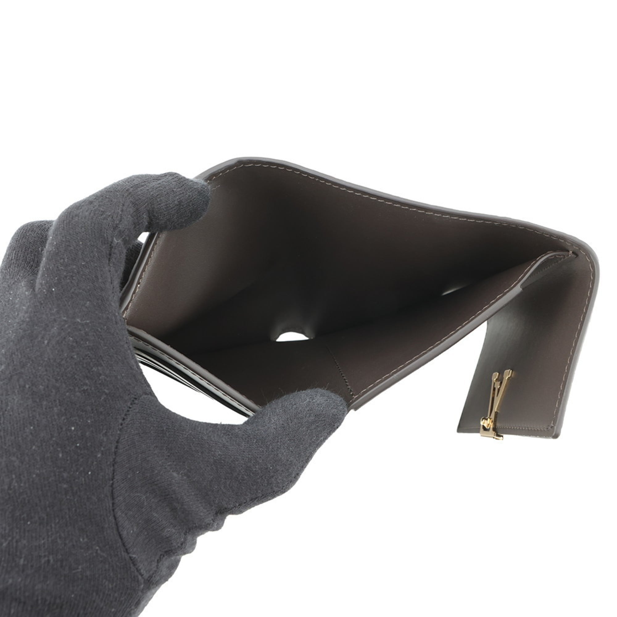 Louis Vuitton Galle Leather Wallet (Tri-Fold)