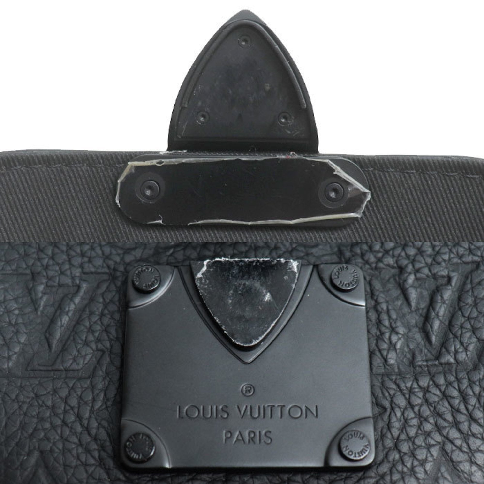 Louis Vuitton Black Leather Shoulder Bag