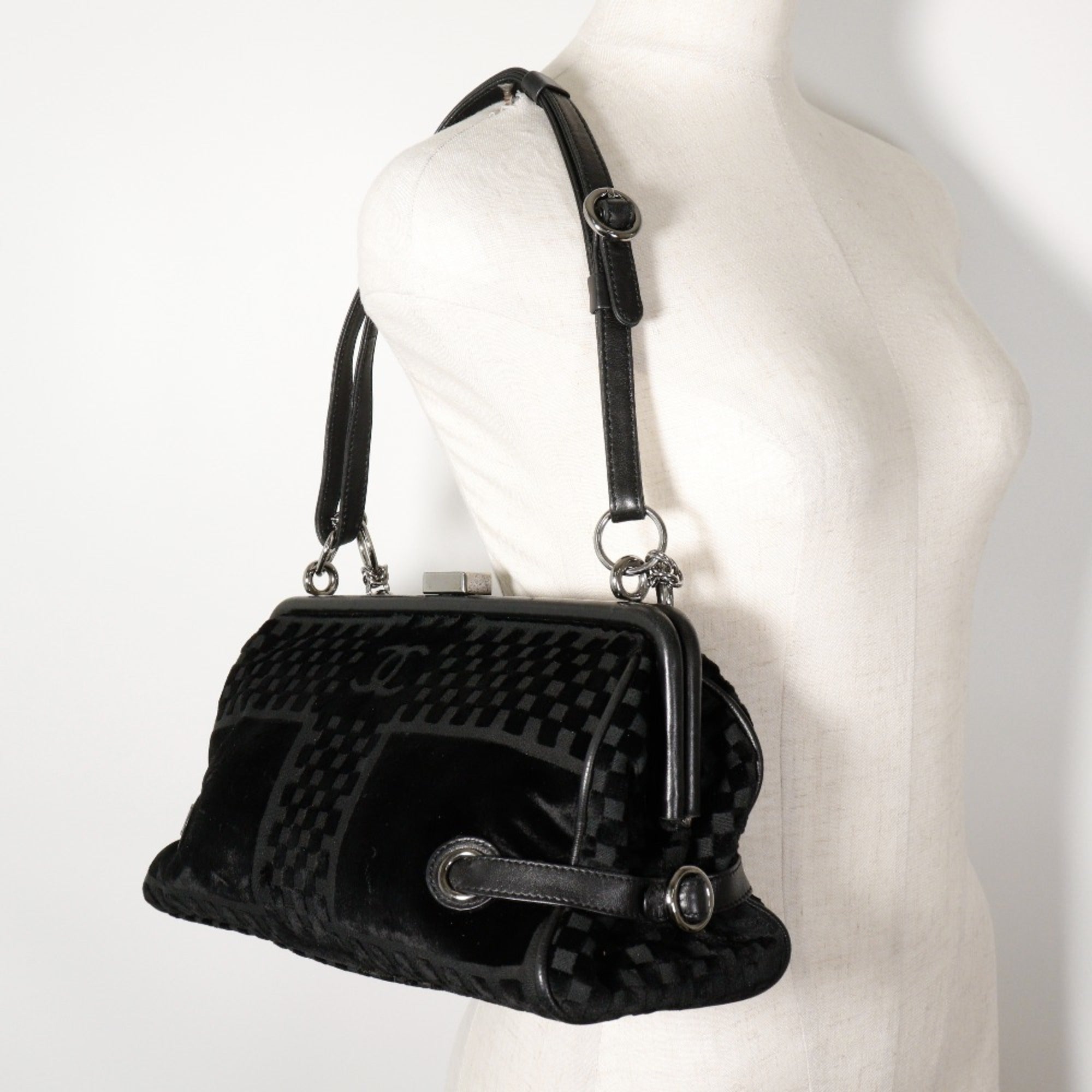 Chanel Black Leather Shoulder Bag