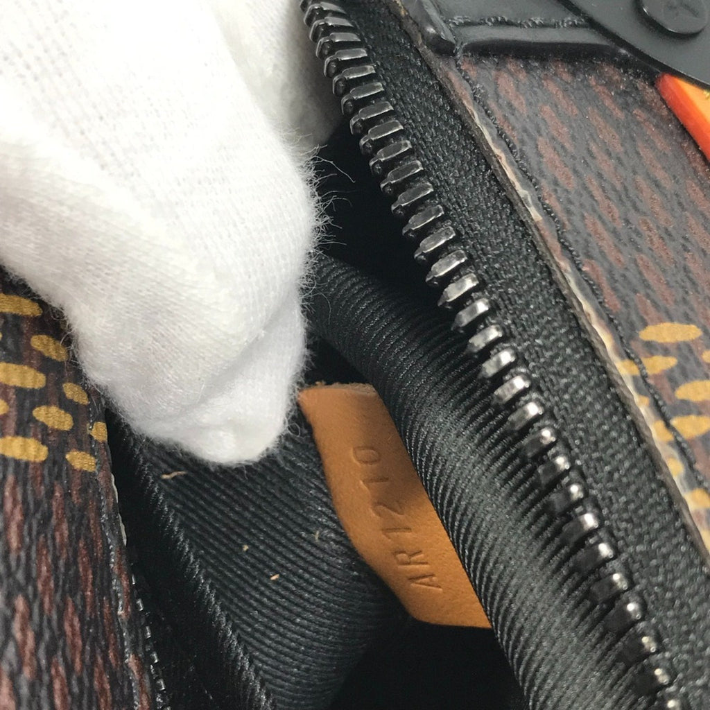 Louis Vuitton Brown Pochette Shoulder Bag
