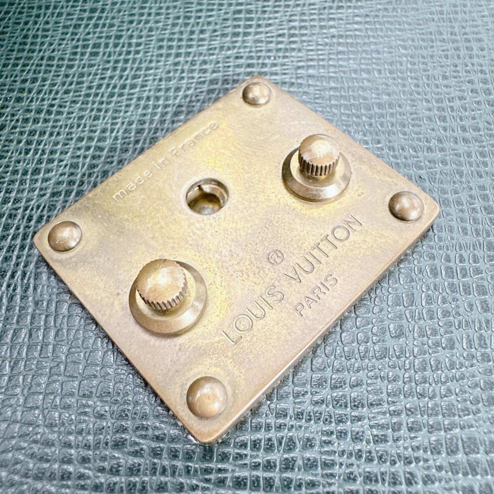 Louis Vuitton Episea Green Taiga Leather Clutch Bag