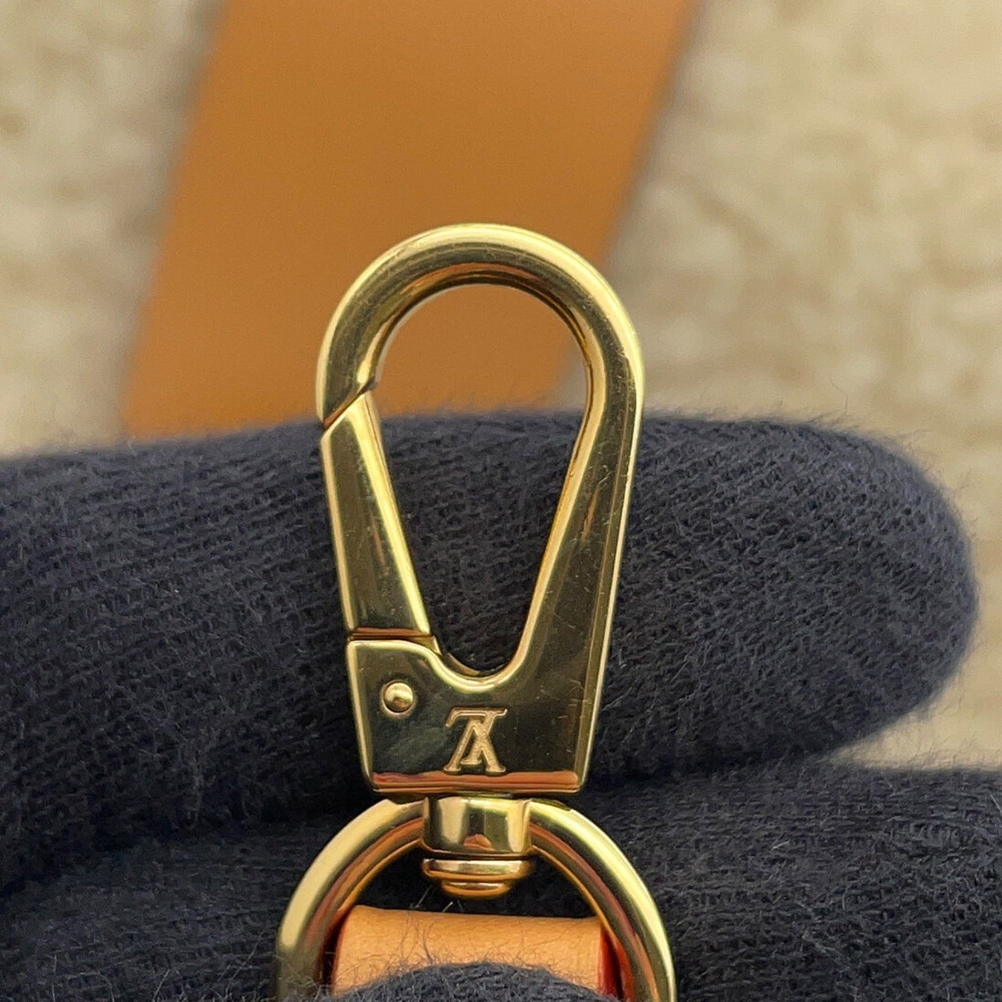 Louis Vuitton Brown Monogram Monogram Leather Handbag
