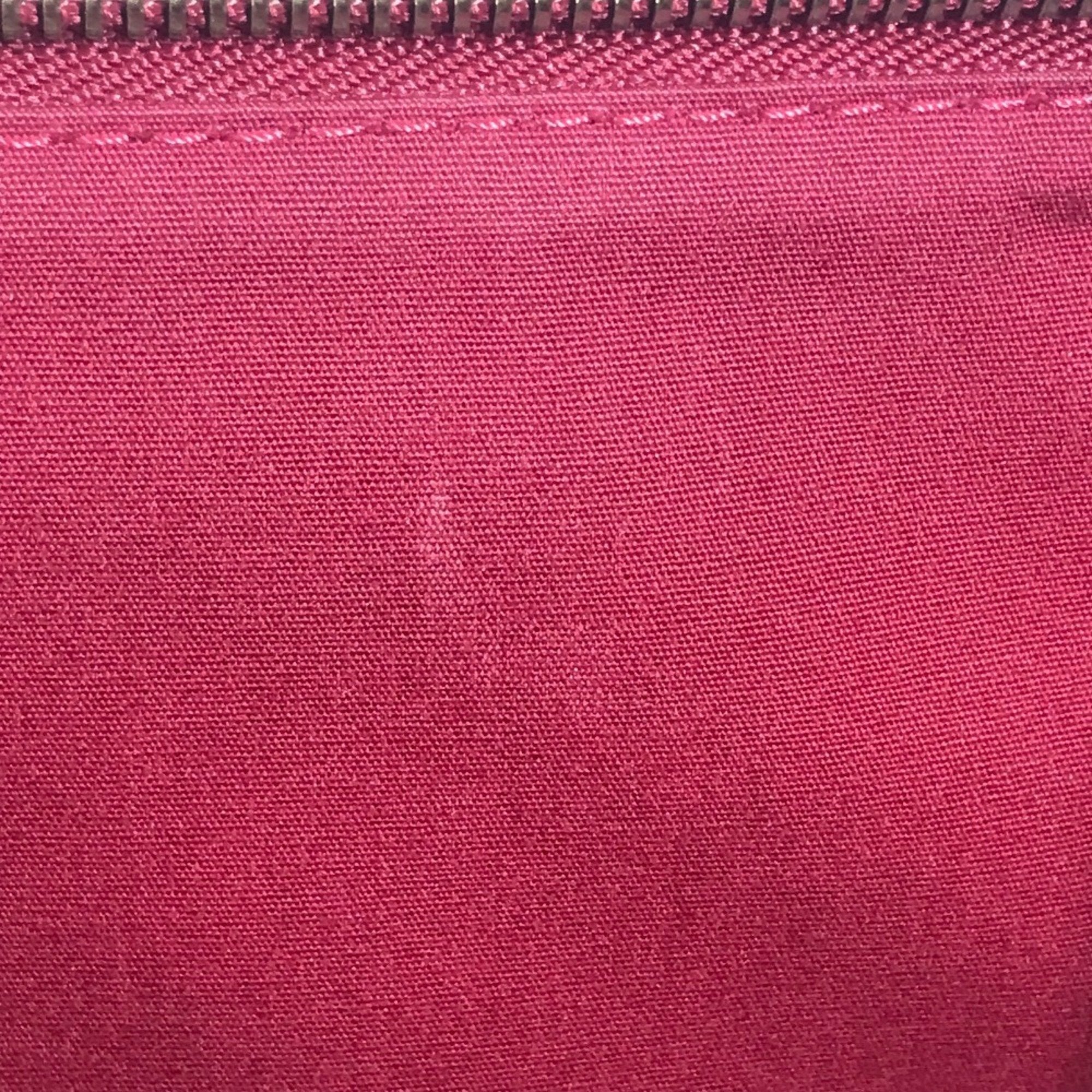 Louis Vuitton Pomme D'amour Red Color Monogram Vernis Shoulder Bag Tote Bag