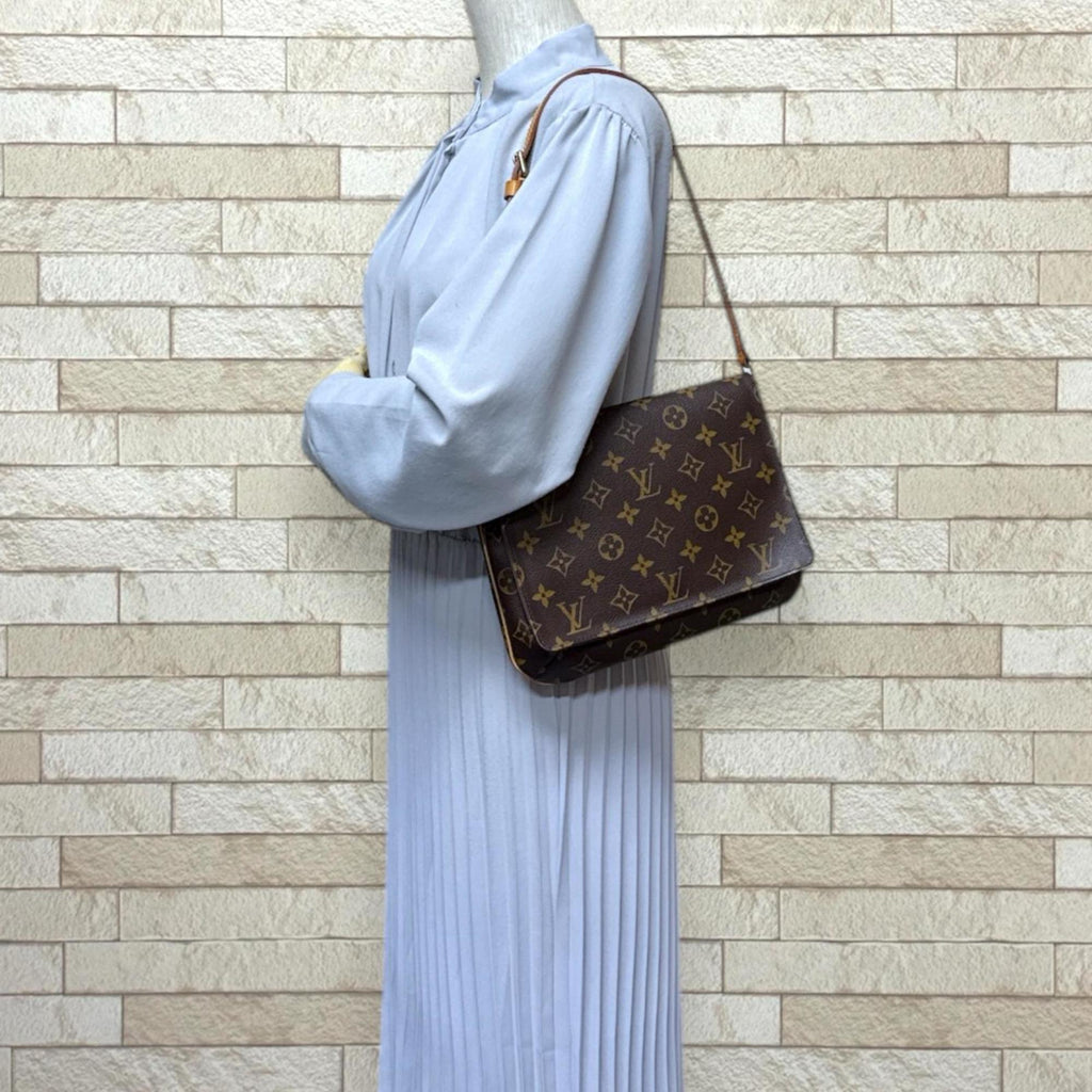 Louis Vuitton Brown Canvas Monogram Shoulder Bag