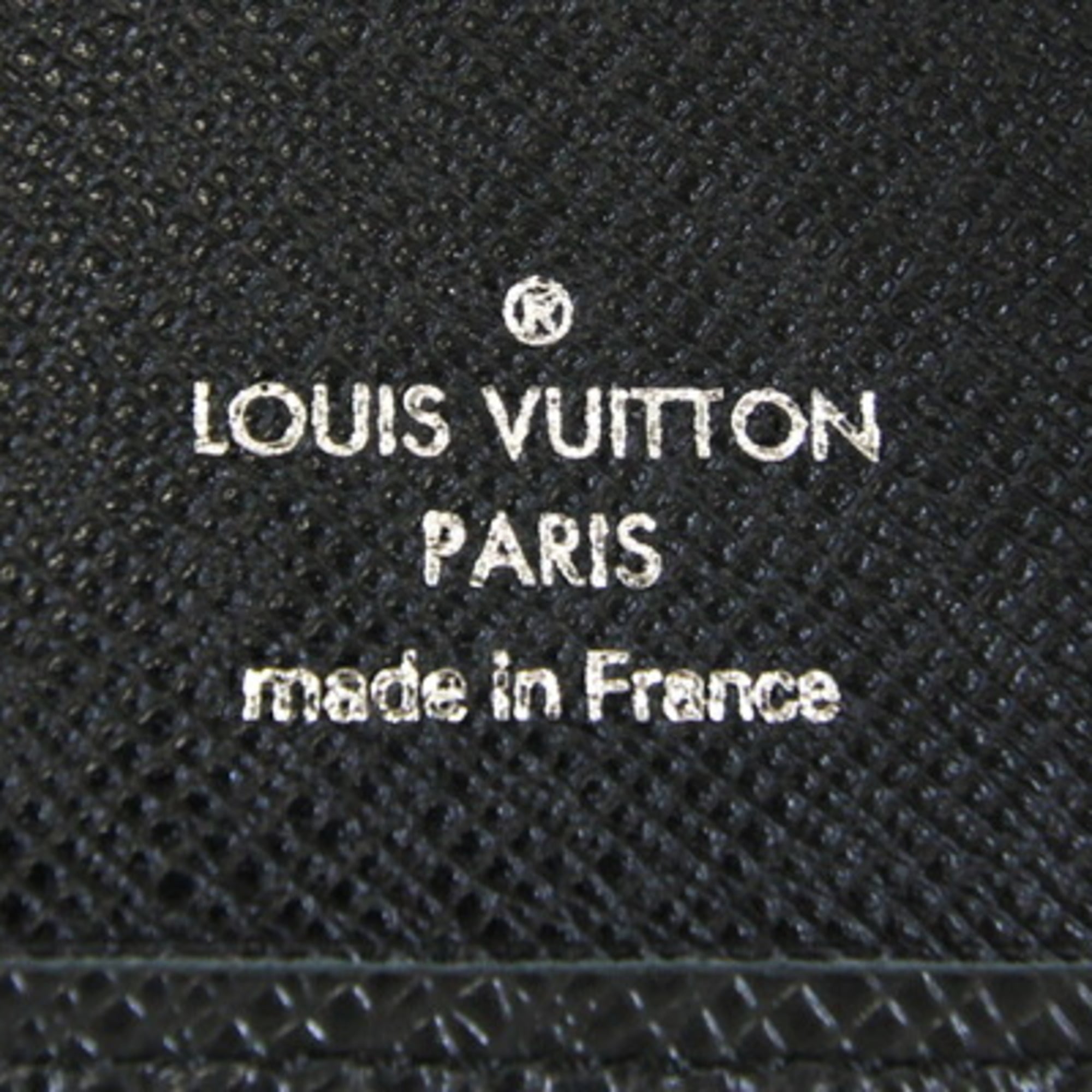 Louis Vuitton Noir Taiga Leather Leather Bill Wallet