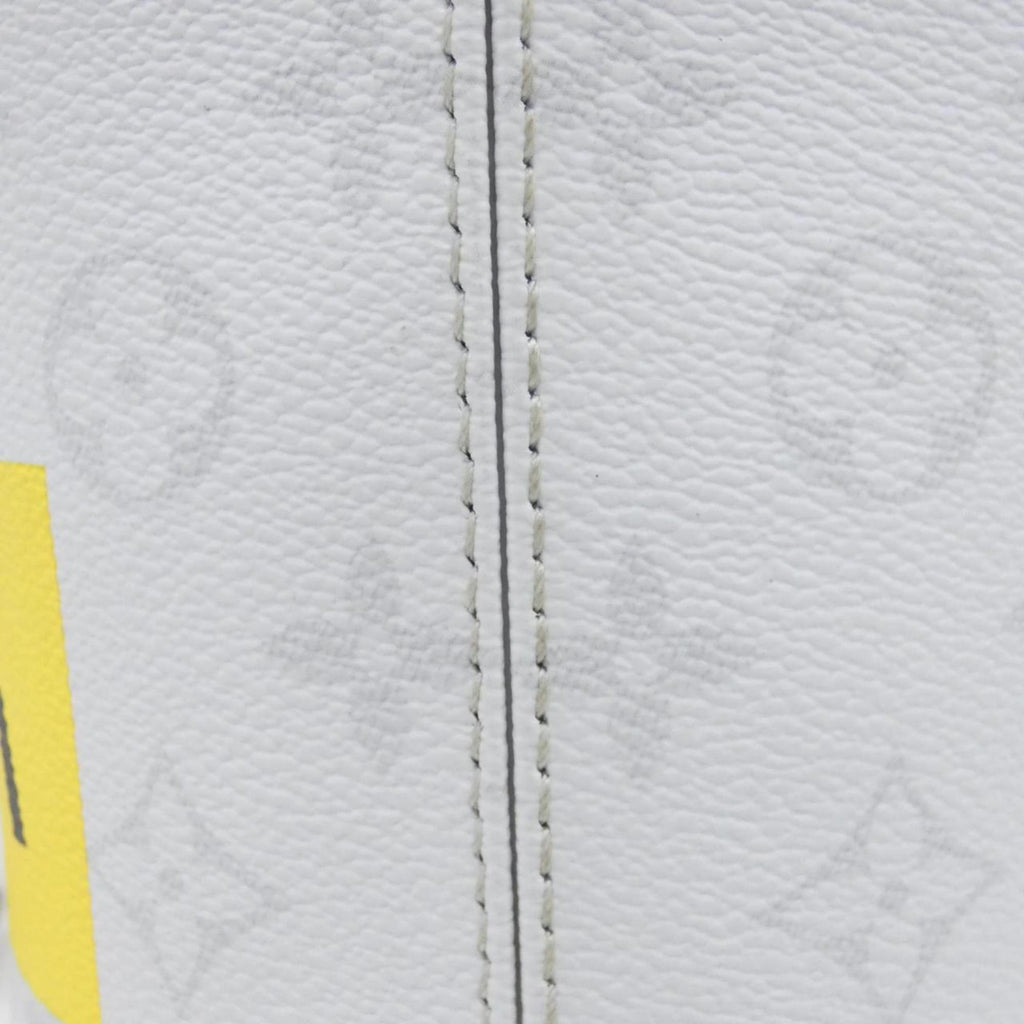 Louis Vuitton Blanc White Coated Canvas Shoulder Bag
