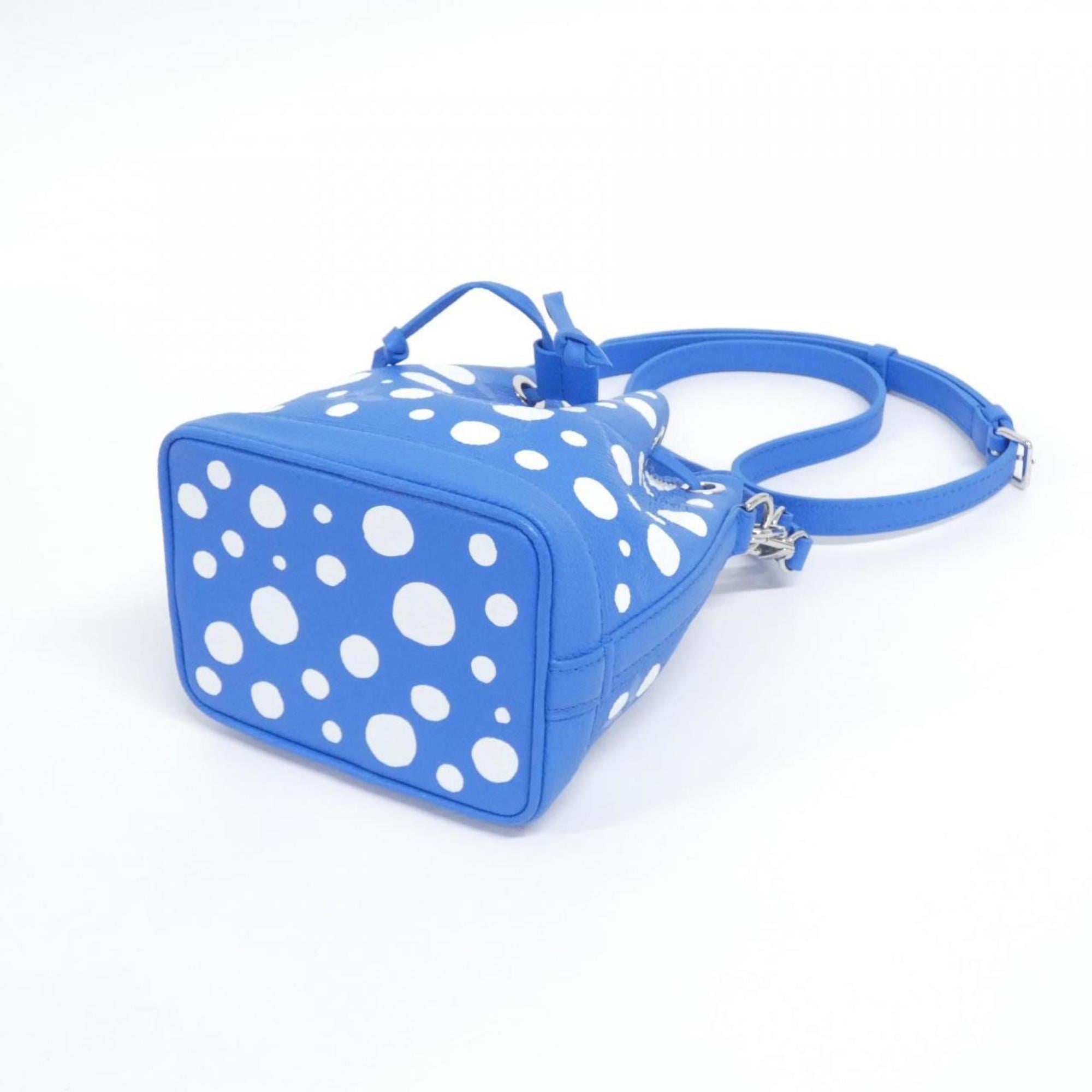 Louis Vuitton Blanc Blue Leather Shoulder Bag