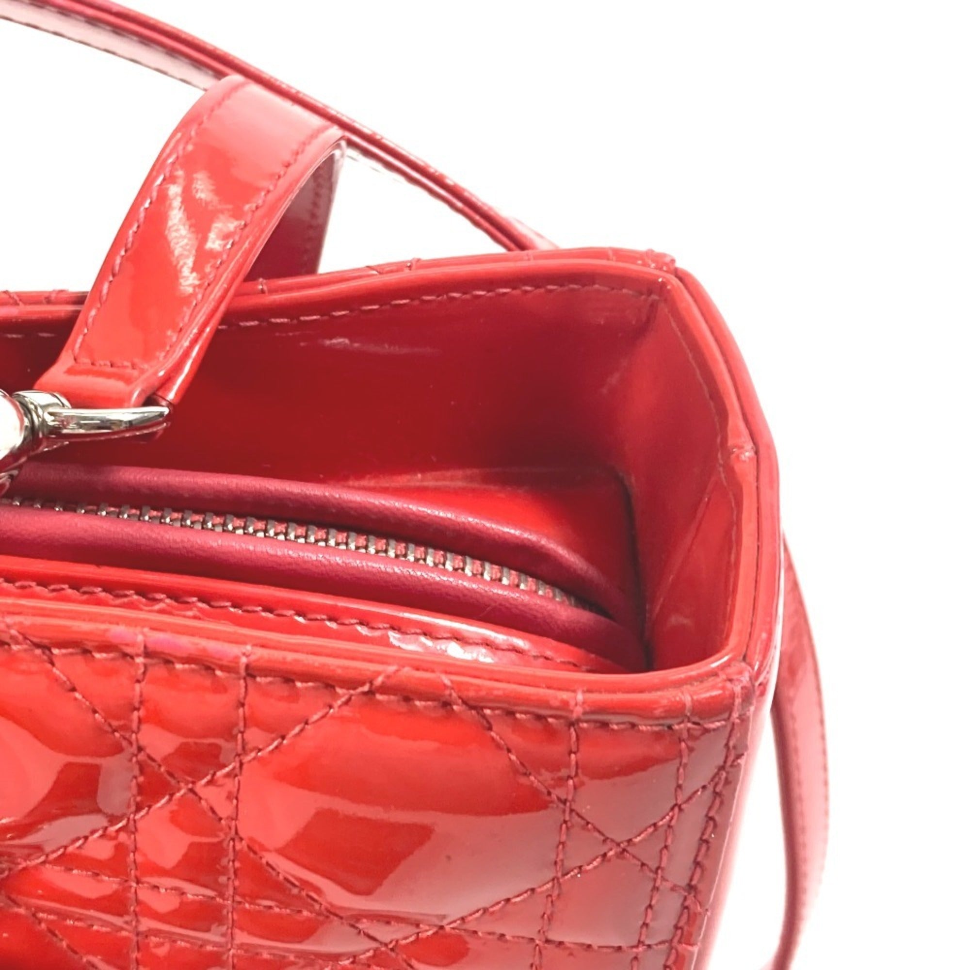 Christian Dior Red Color Leather Handbag Shoulder Bag (Pre-Owned)