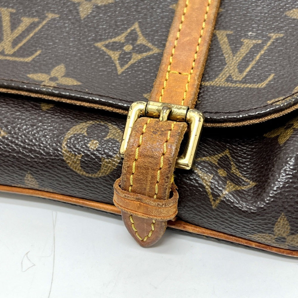 Louis Vuitton Brown Monogram Monogram Pochette Pouch Sling Bag