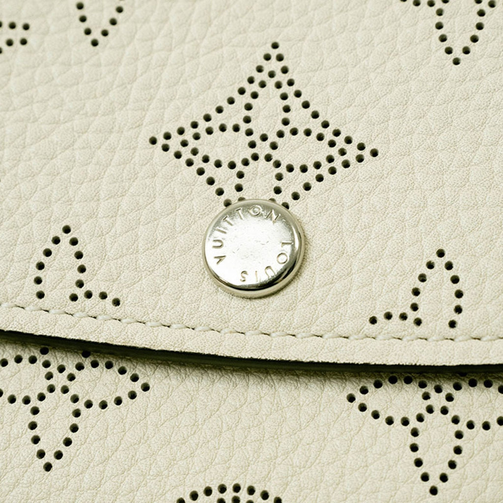 Louis Vuitton Cream Lv Off White Leather Long Wallet