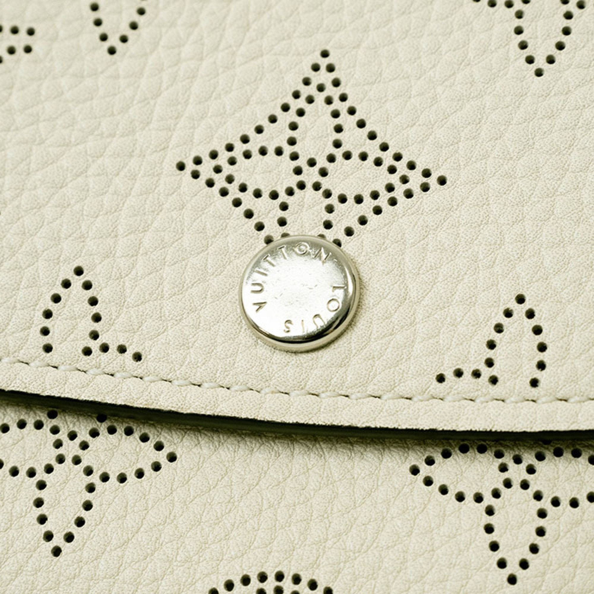 Louis Vuitton Cream Lv Off White Leather Long Wallet