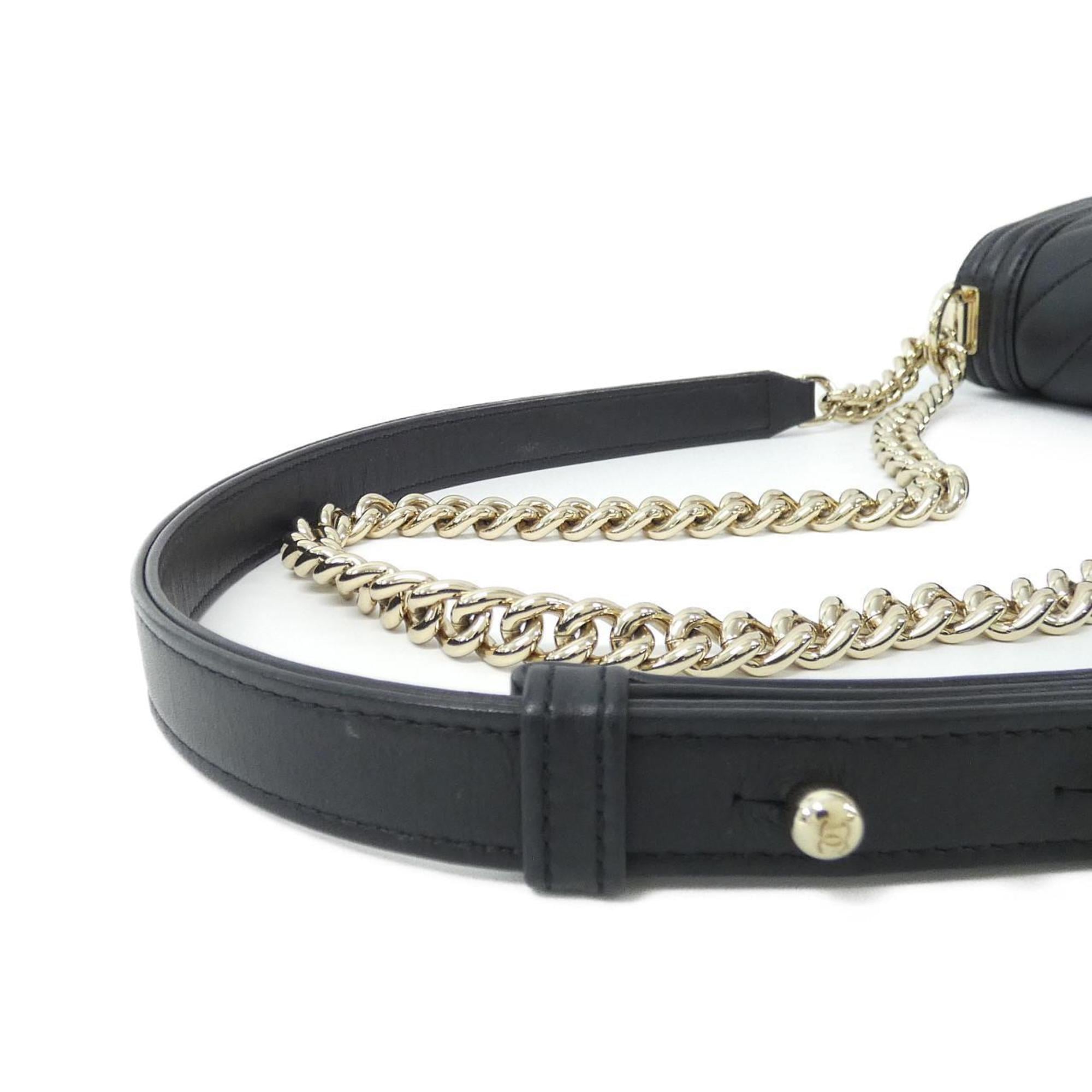 Chanel Boy Chanel Black Leather Shoulder Bag