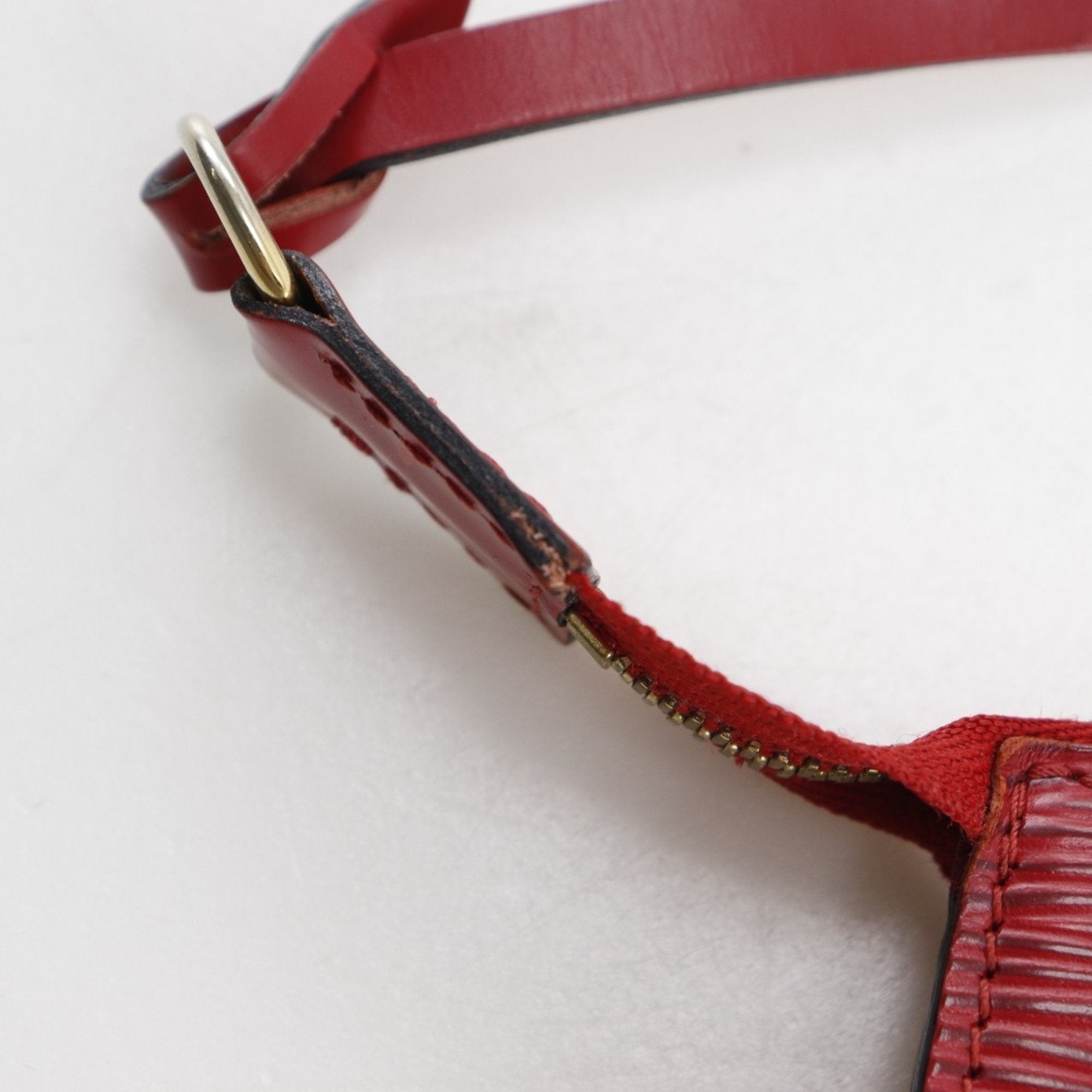 Louis Vuitton Castilian Red Red Color Epi Leather Pochette Pouch