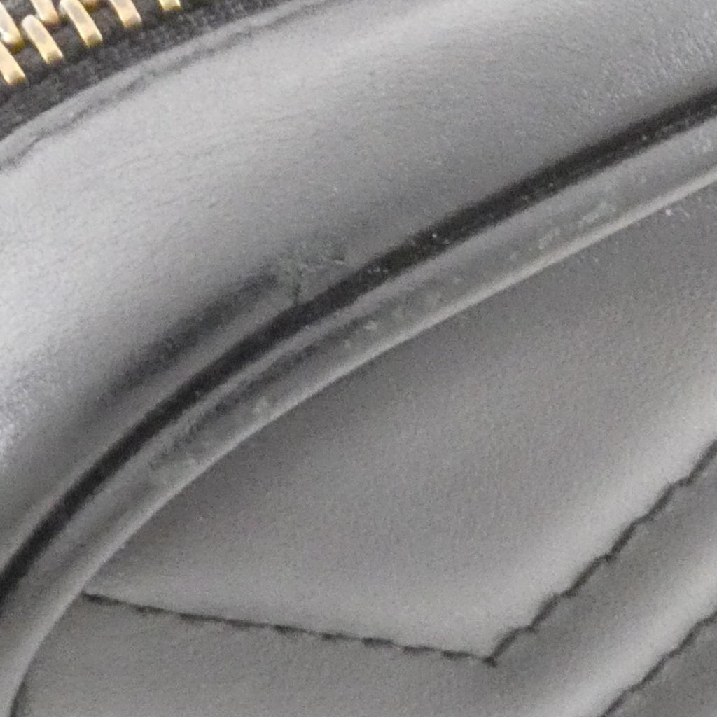 Gucci Gg Marmont Black Quilting Shoulder Bag (Pre-Owned)