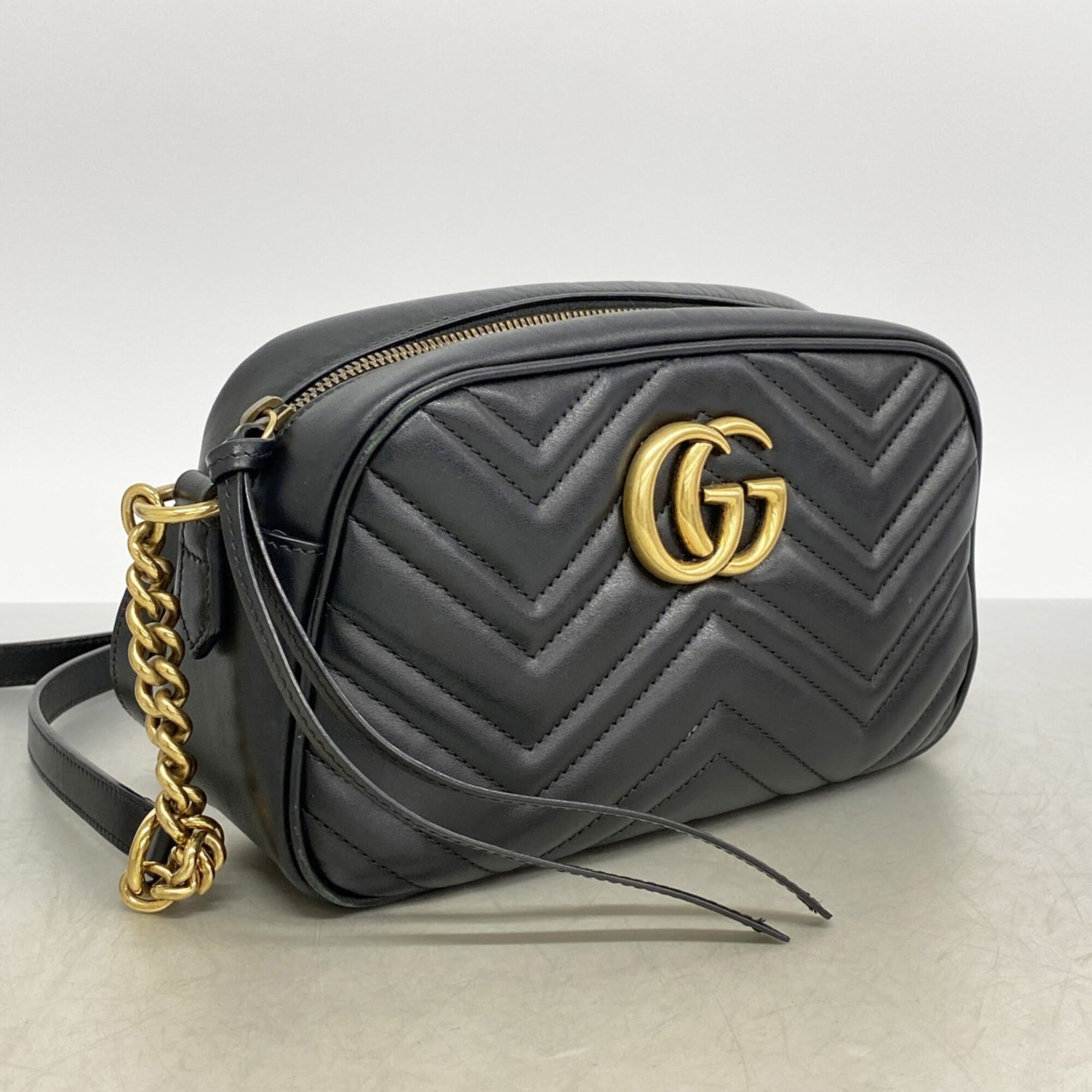 Gucci Black Leather Shoulder Bag (Pre-Owned)