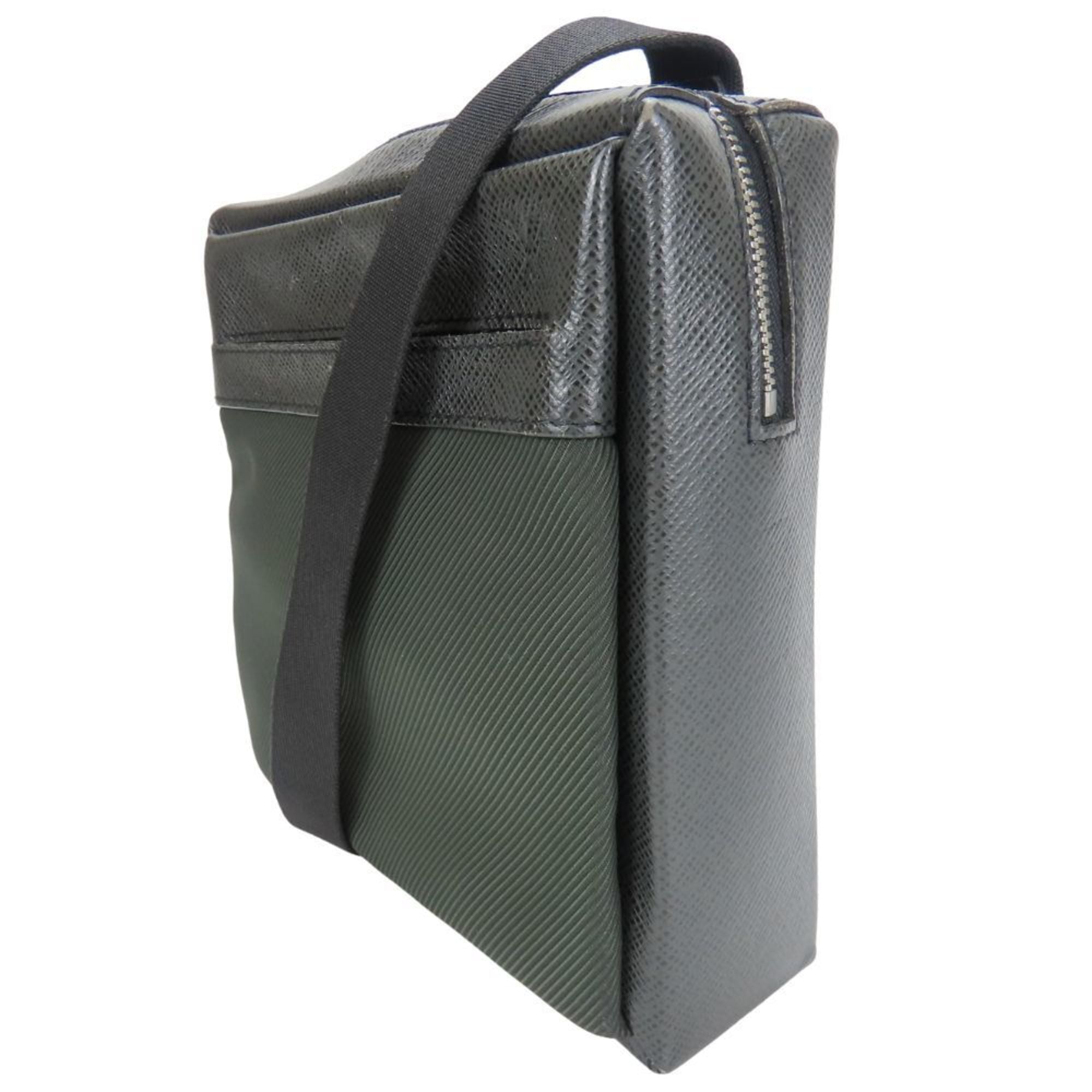 Louis Vuitton Ardoise Moss Green Taiga Leather Shoulder Bag