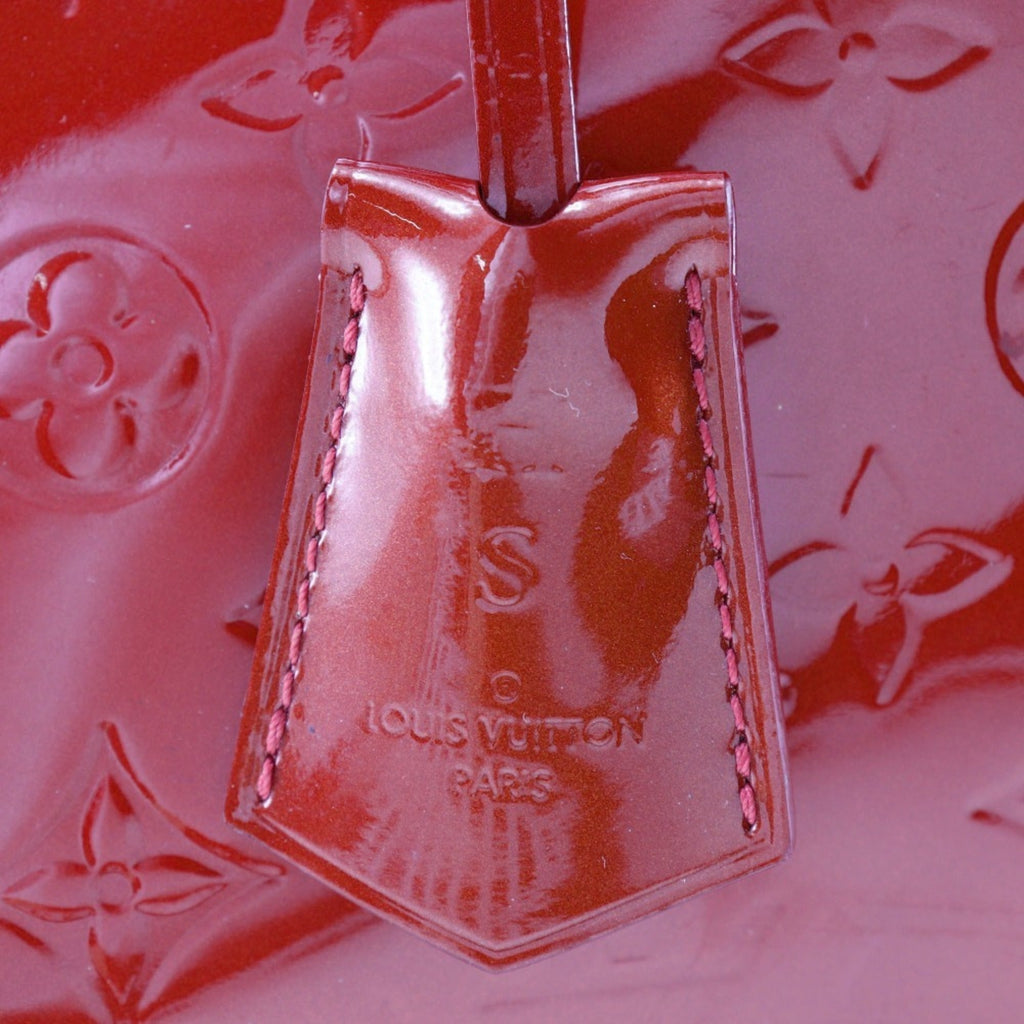 Louis Vuitton Pomme D'amour Red Color Monogram Vernis Handbag