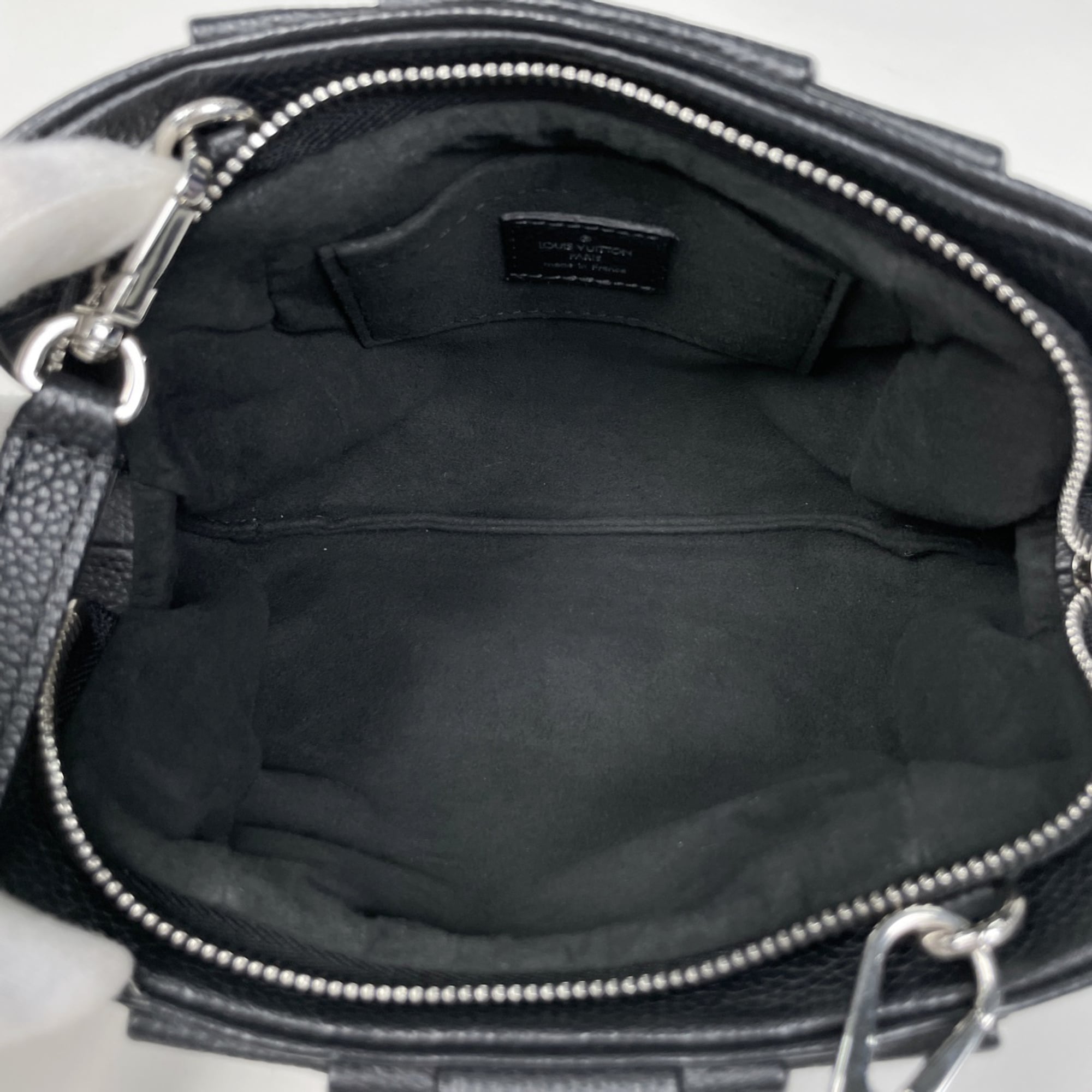 Louis Vuitton Black Noir Monogram Mahina Leather Clutch Bag Shoulder Bag