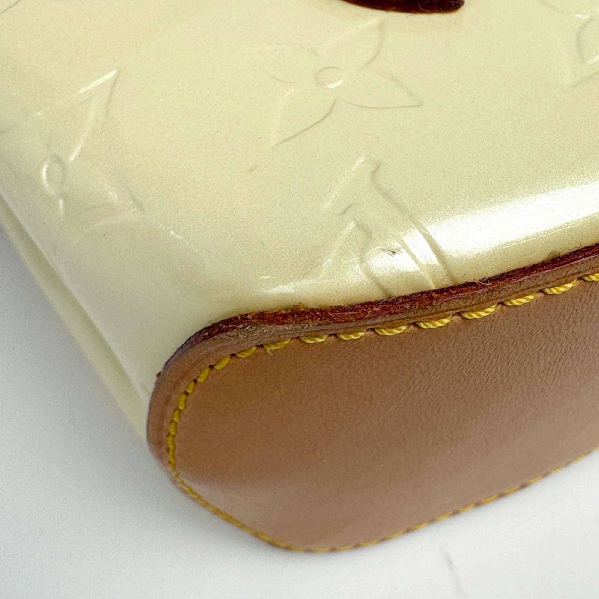 Louis Vuitton Pearl Monogram Vernis Shoulder Bag