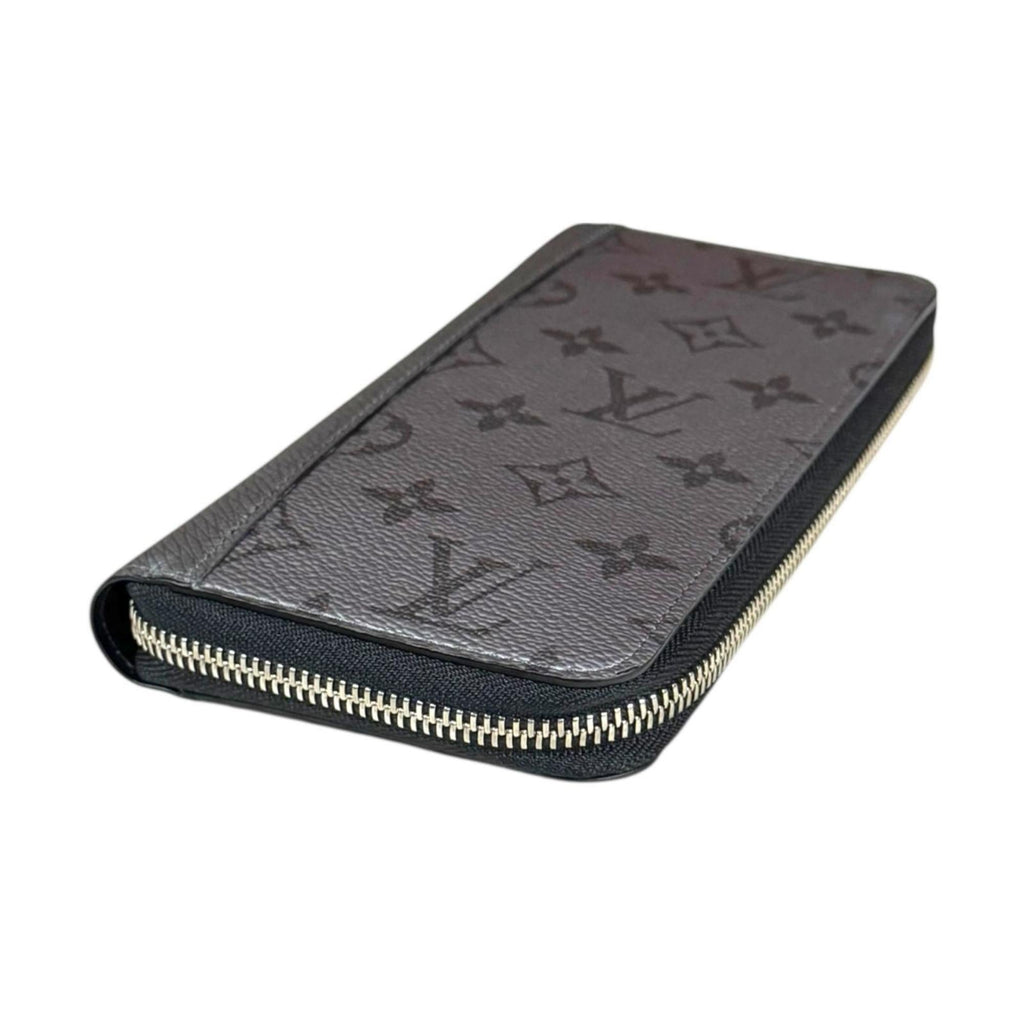 Louis Vuitton Silver Taiga Leather Leather Long Wallet