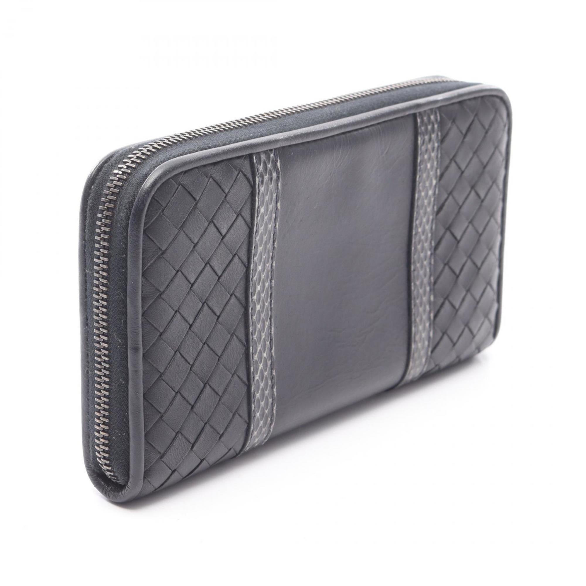 Bottega Veneta Black Leather Long Wallet (Bi-Fold)