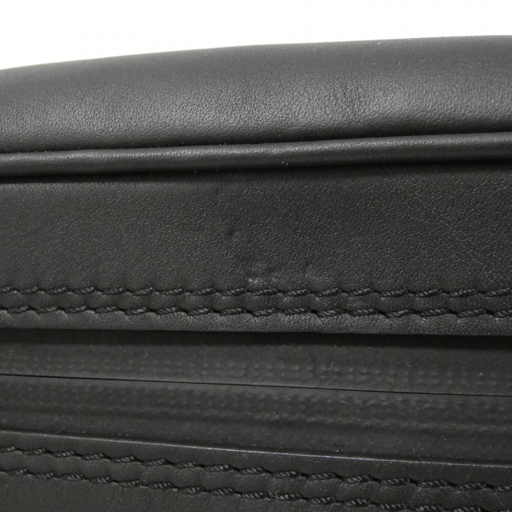 Louis Vuitton Black Nylon Leather Shoulder Bag