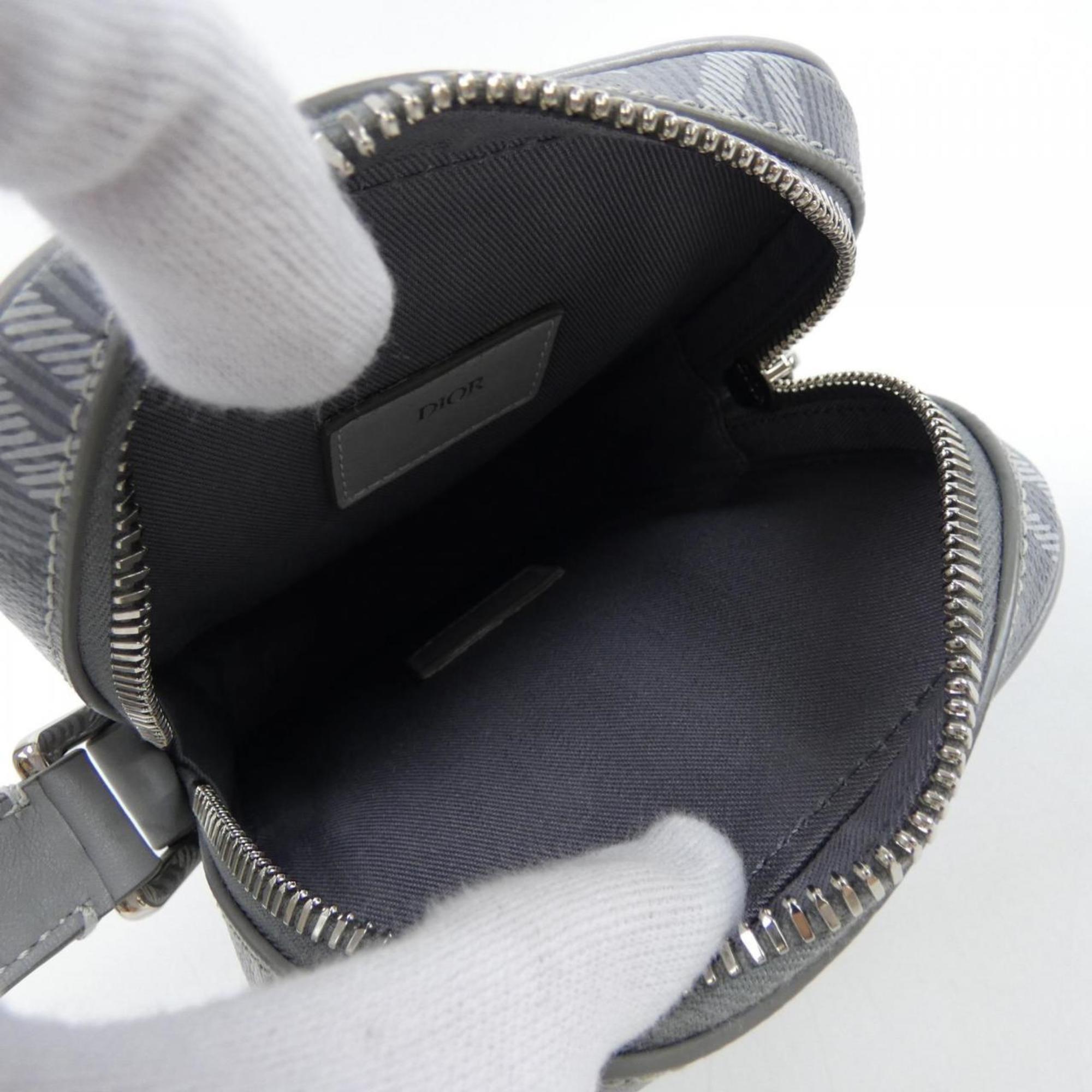 Christian Dior Gray Handbag (Pre-Owned)