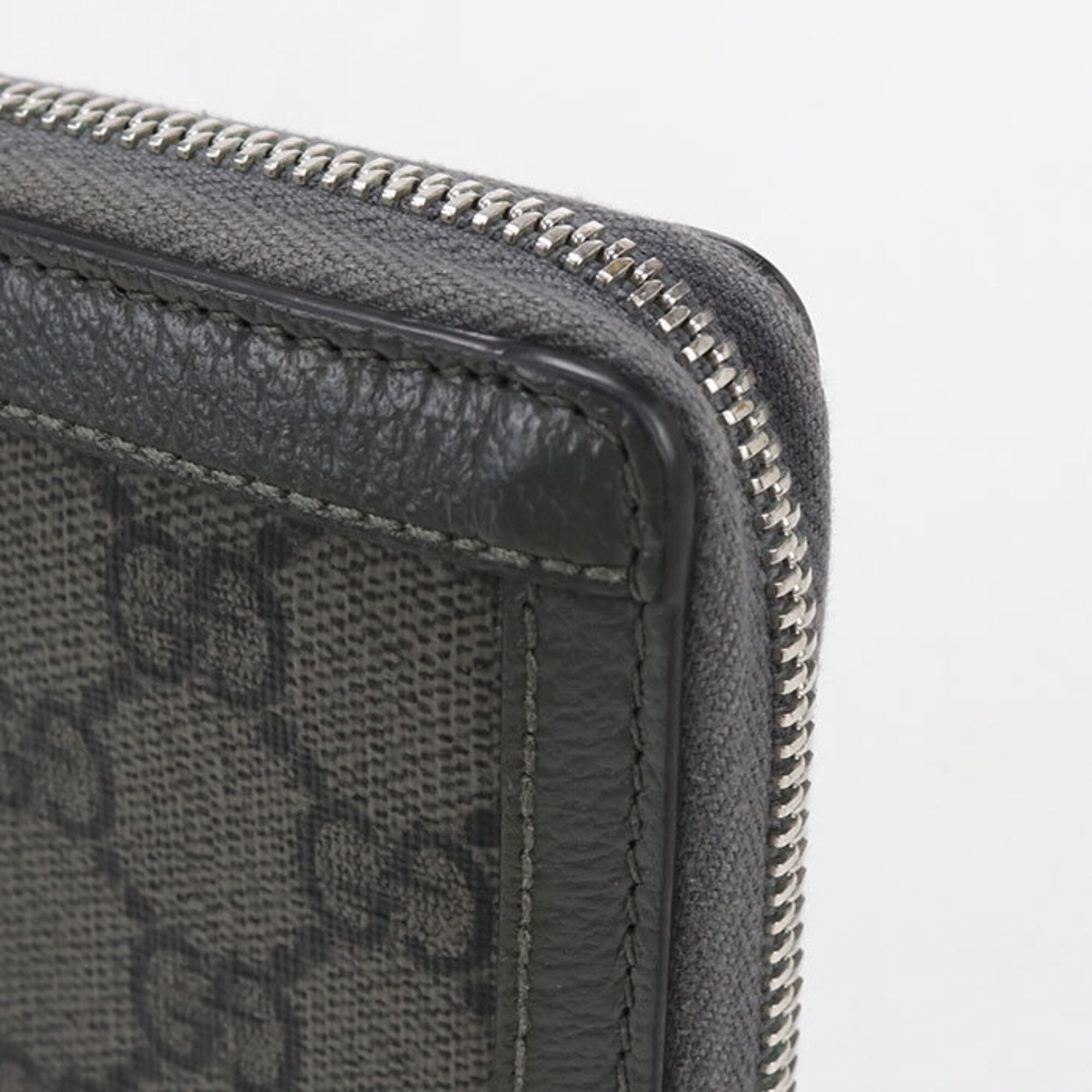 Gucci Gray Pvc Long Wallet (Bi-Fold) (Pre-Owned)